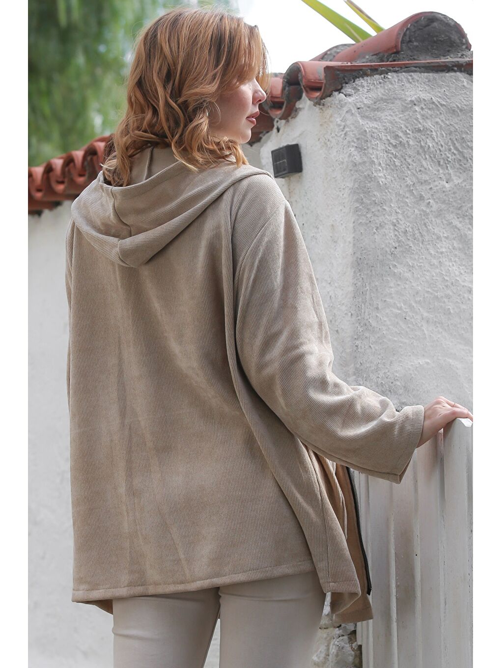 İtalyan Bej Kapüşonlu Uzun Kol Fermuarlı Cepli Casual Kadife Dokuma 80 75-7
