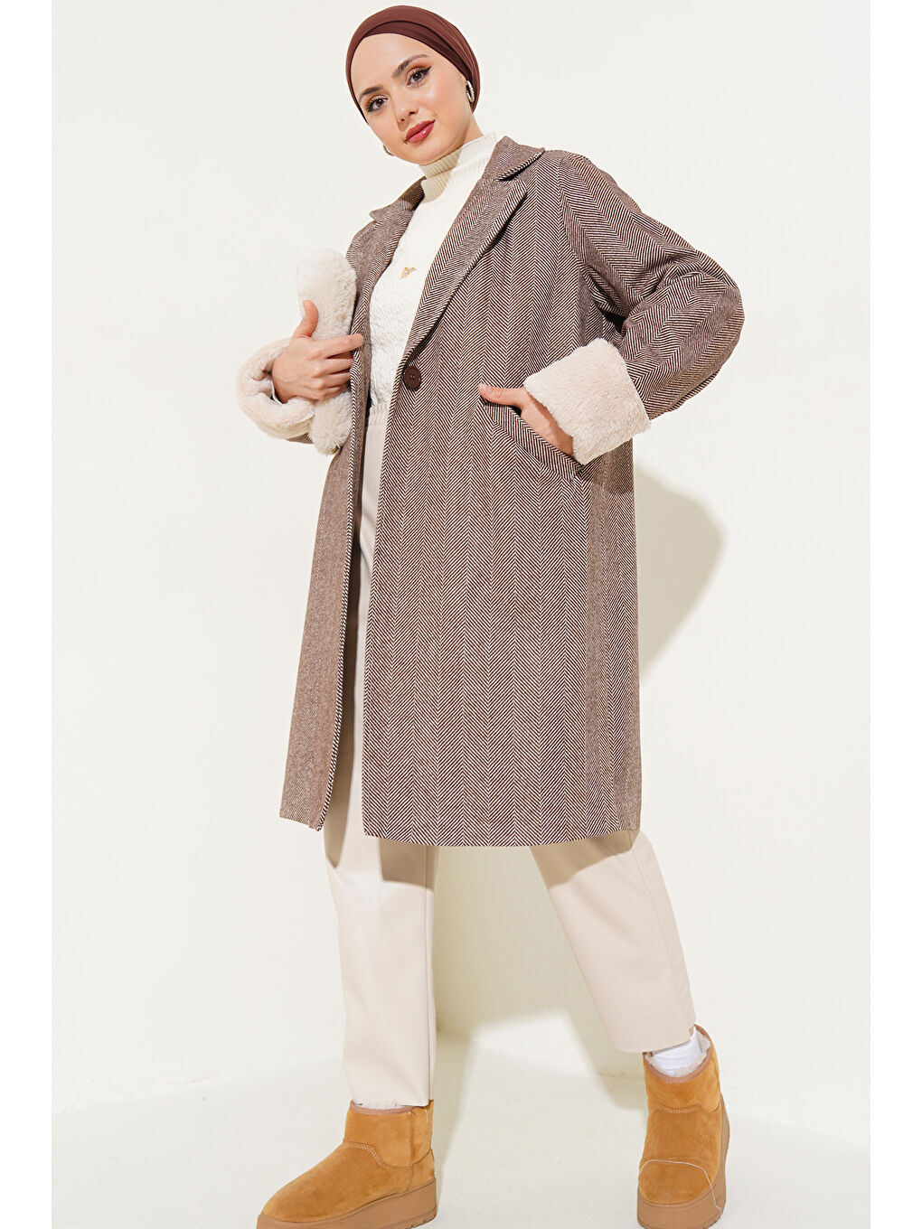 9085 Balıksırtı Desenli Kaşe Kaban - B.Kahverengi-1