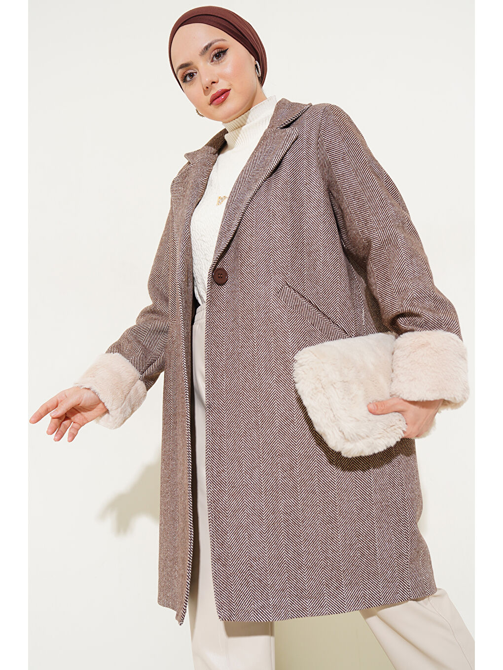 9085 Balıksırtı Desenli Kaşe Kaban - B.Kahverengi-2