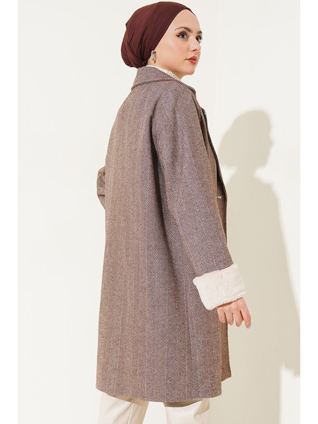 9085 Balıksırtı Desenli Kaşe Kaban - B.Kahverengi-4