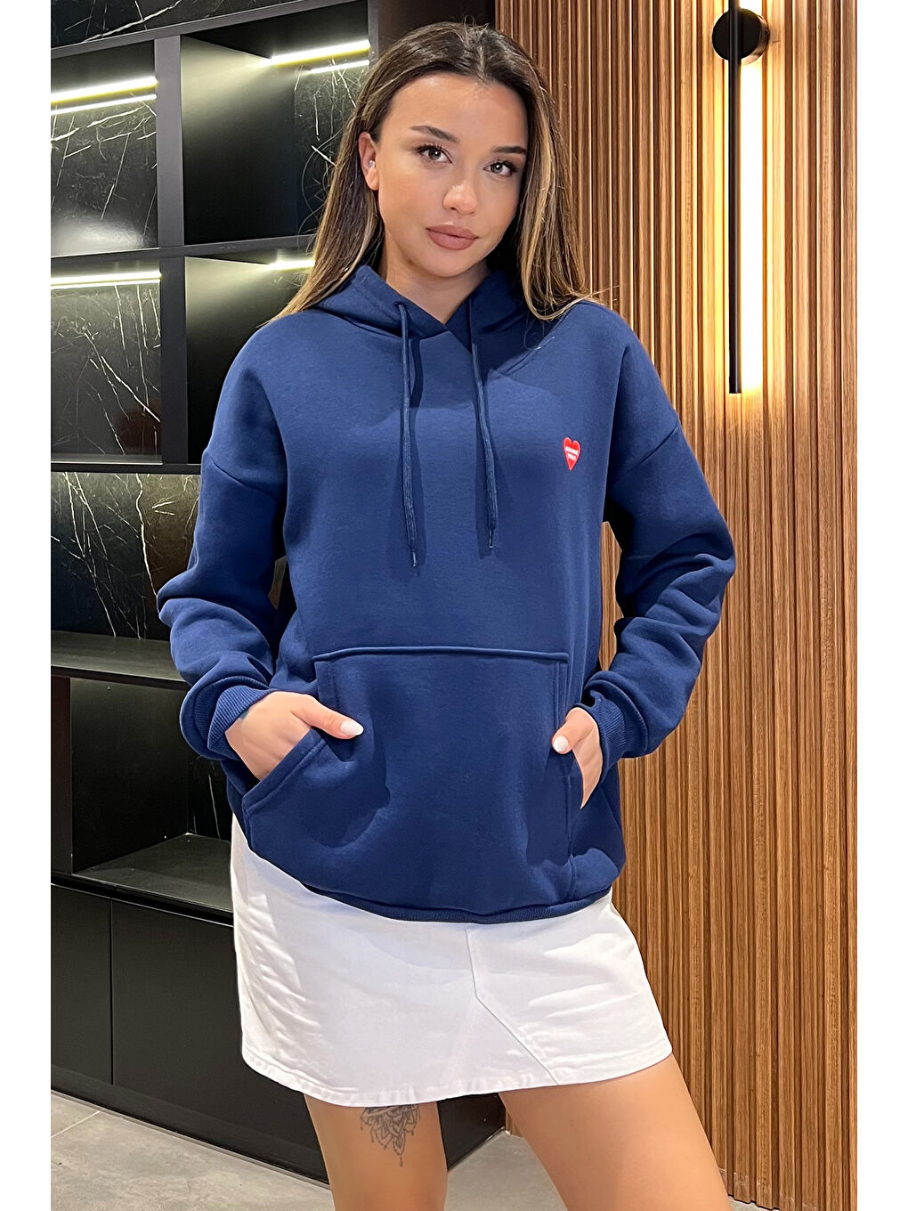 GÜLSELİ Lacivert Baskılı Kanguru Cepli Kadın Sweatshirt - 1