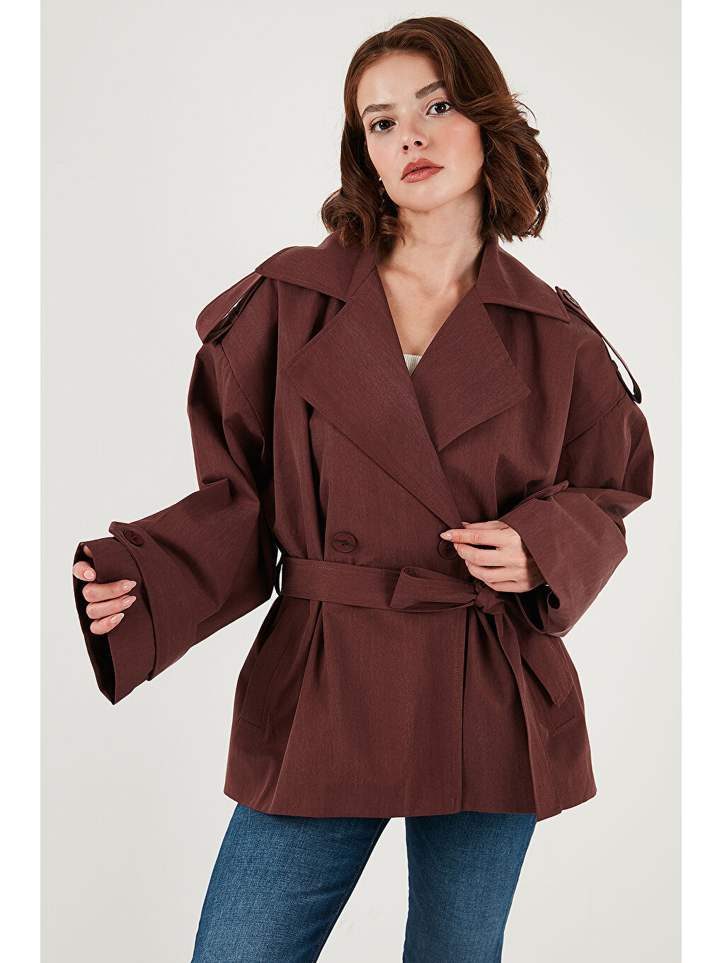 Bordo Oversize Fit Kruvaze Yaka Kuşaklı Düğmeli Trençkot 6839609-1