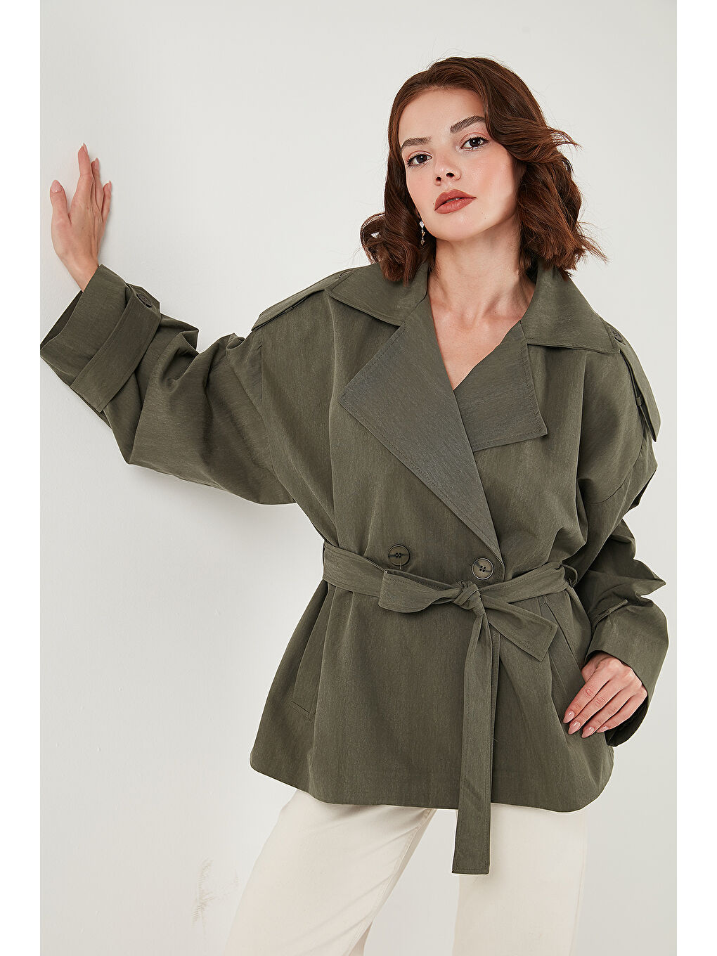 Haki Oversize Fit Kruvaze Yaka Kuşaklı Düğmeli Trençkot 6839609