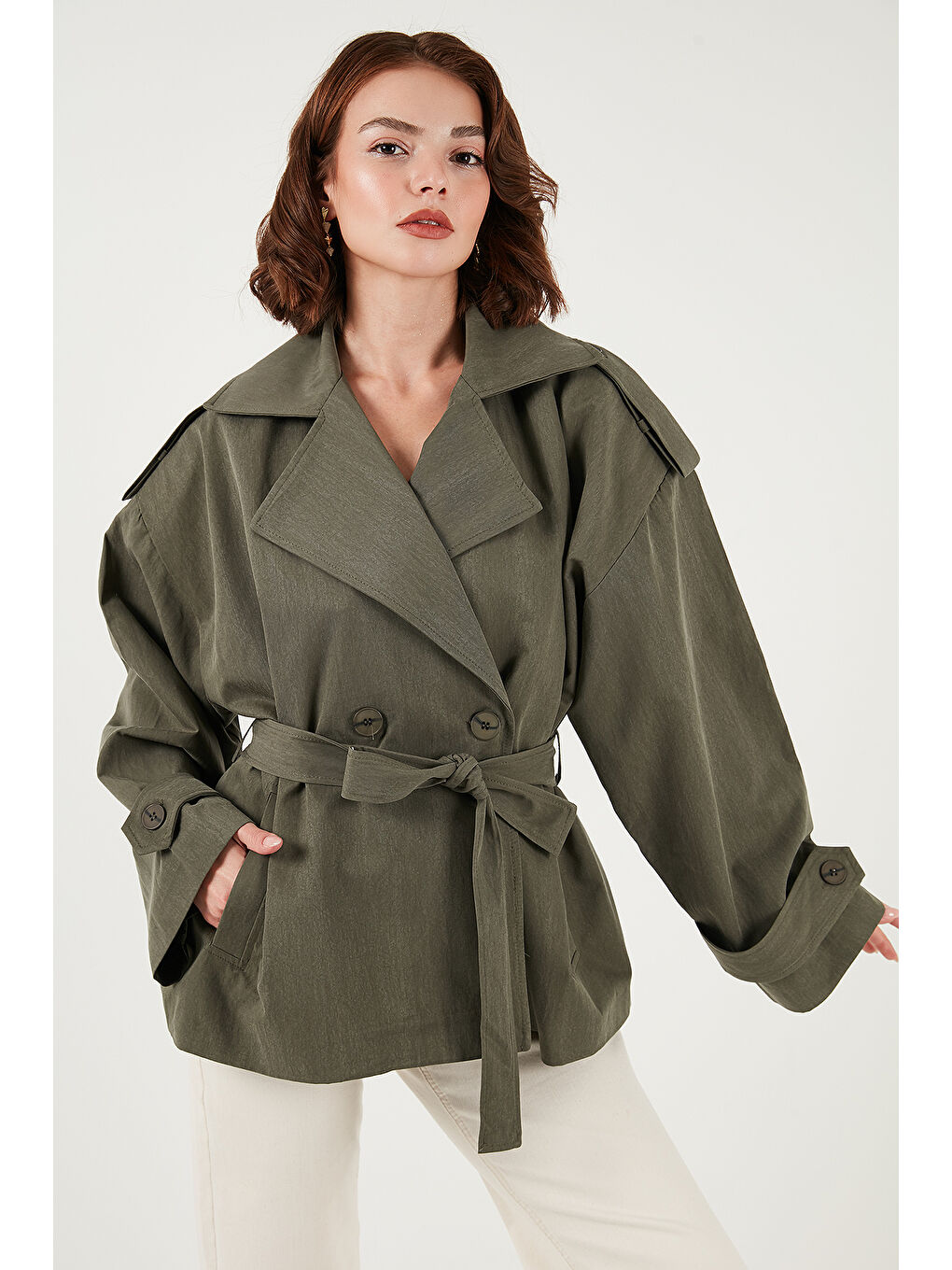 Haki Oversize Fit Kruvaze Yaka Kuşaklı Düğmeli Trençkot 6839609-3