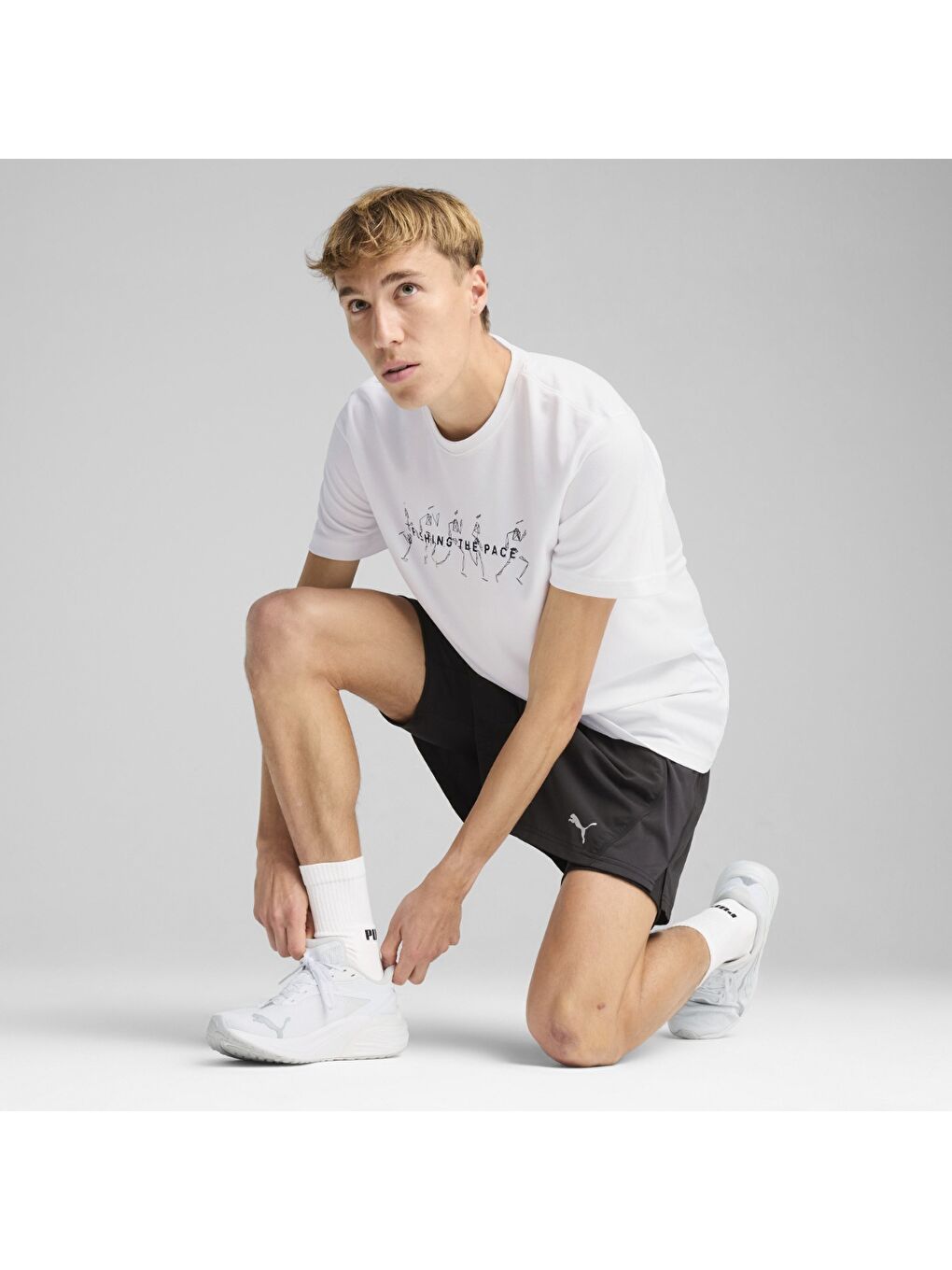 Graphics Running Illustratio Erkek Beyaz Yuvarlak Yaka Tişört-3