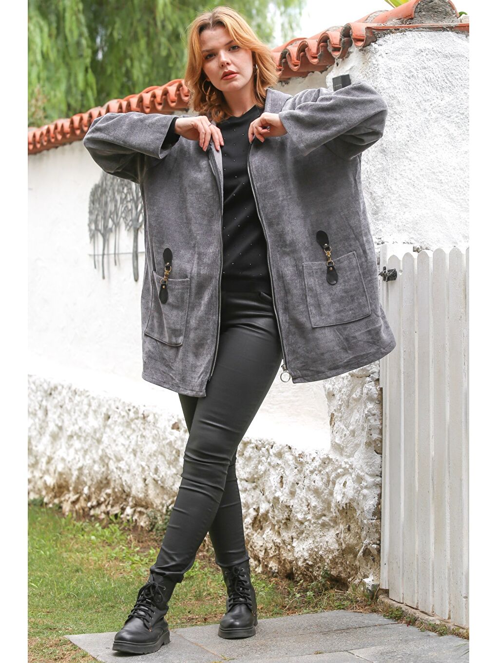 İtalyan Gri Kapüşonlu Uzun Kol Fermuarlı Cepli Casual Kadife Dokuma Ceket 80 75-3