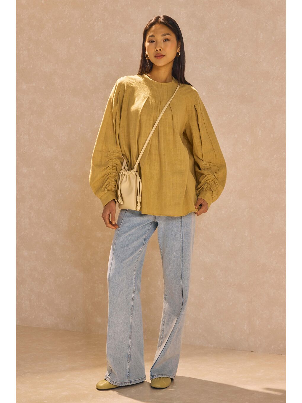 Kahverengi Kol Büzgülü Pamuk Keten Tunik Açık Camel