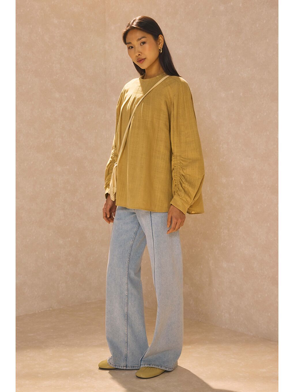 Kahverengi Kol Büzgülü Pamuk Keten Tunik Açık Camel-2