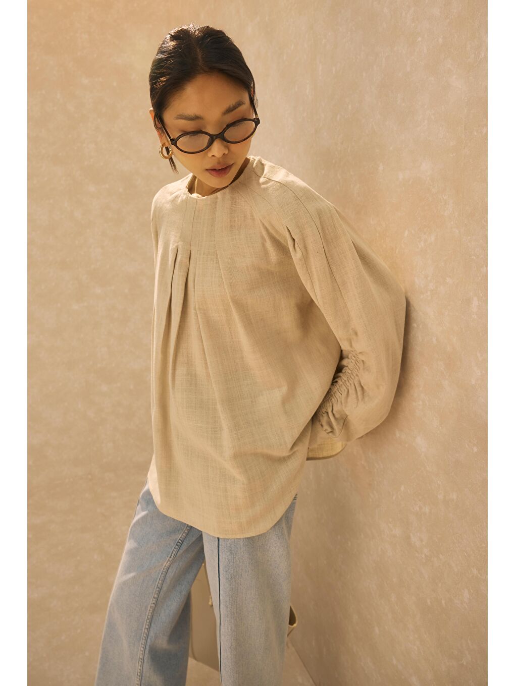 Bej Kol Büzgülü Pamuk Keten Tunik Sedef-1