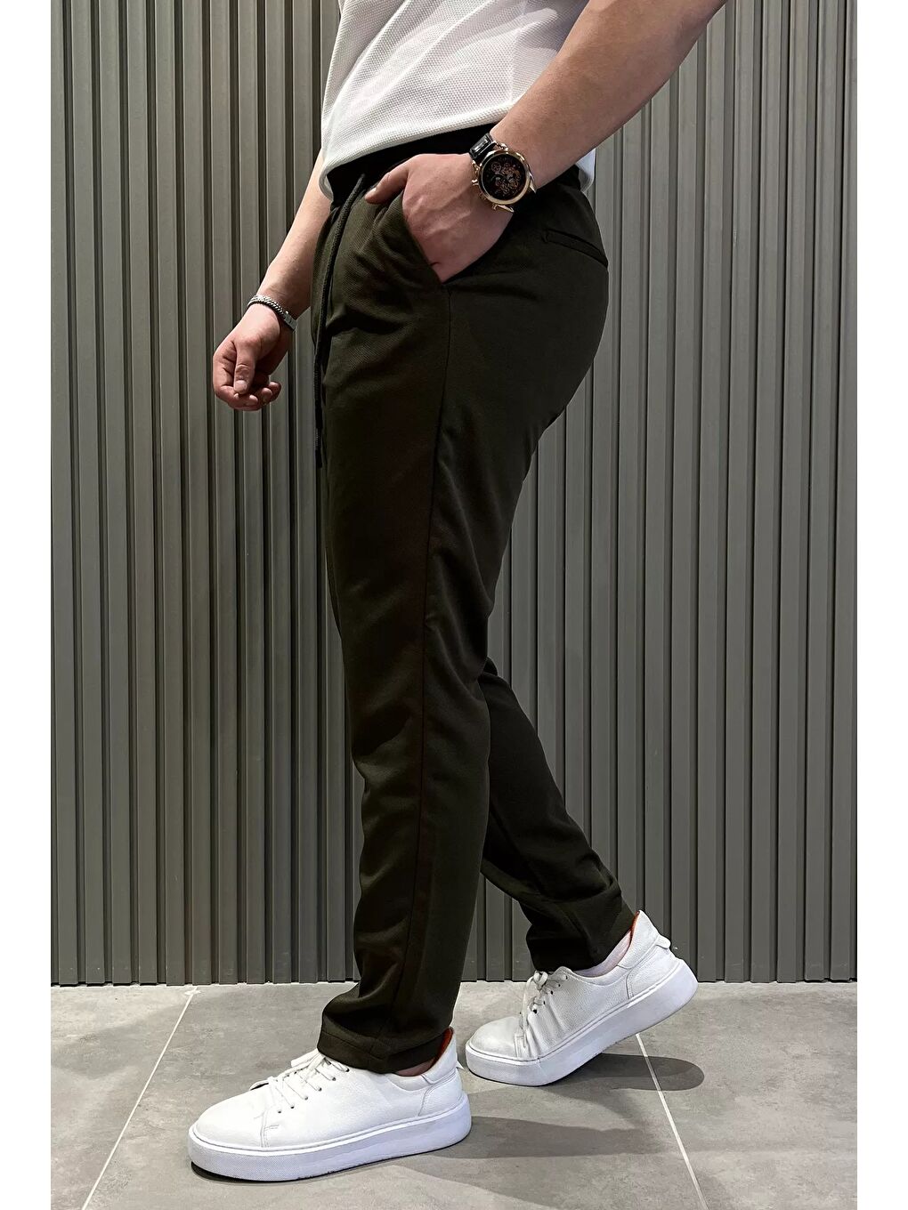 Haki Bel Bağcıklı Düz Paça Erkek Jogger Pantolon-1