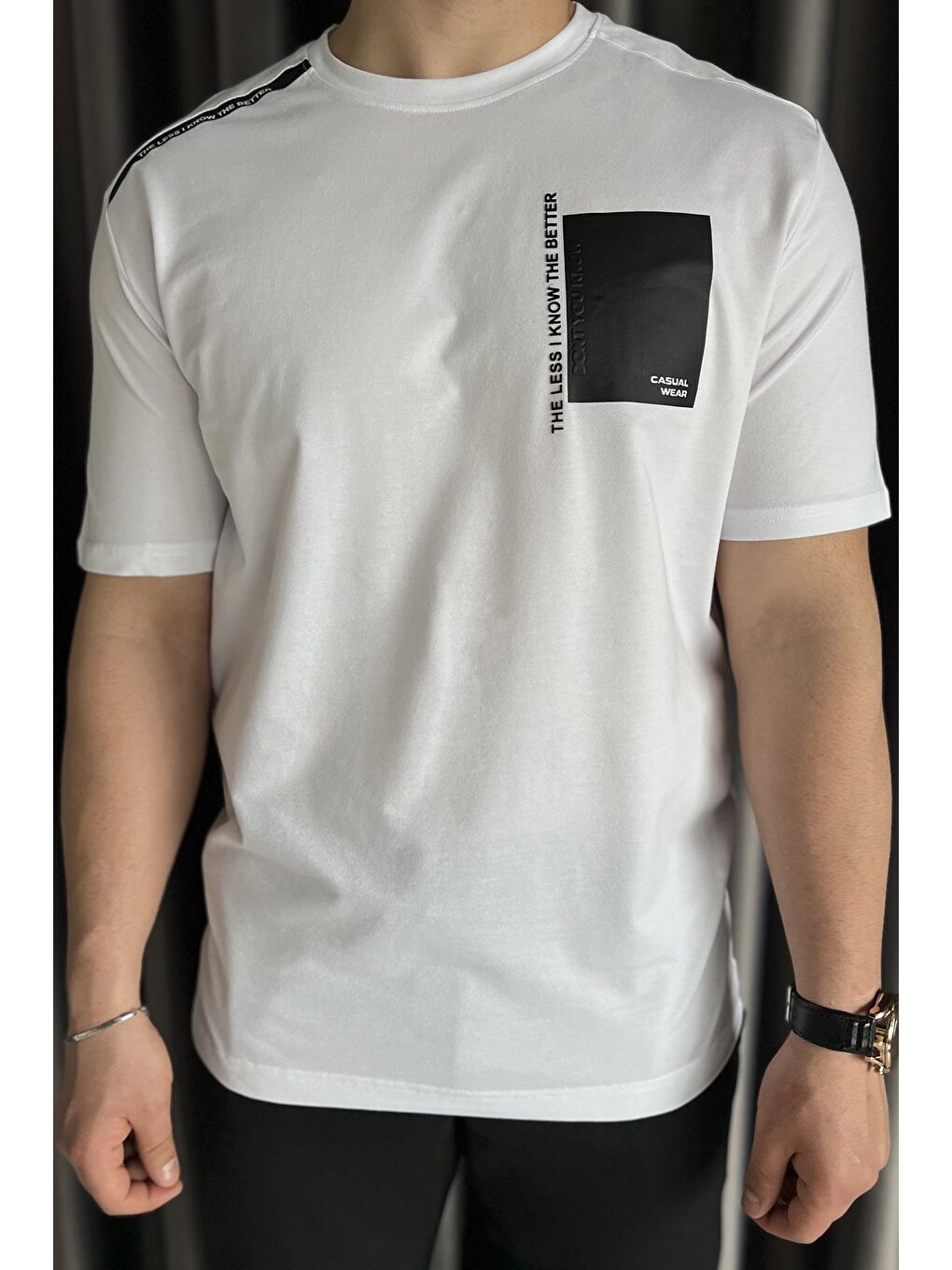 Beyaz Bisiklet Yaka Baskılı Erkek Tişört-3