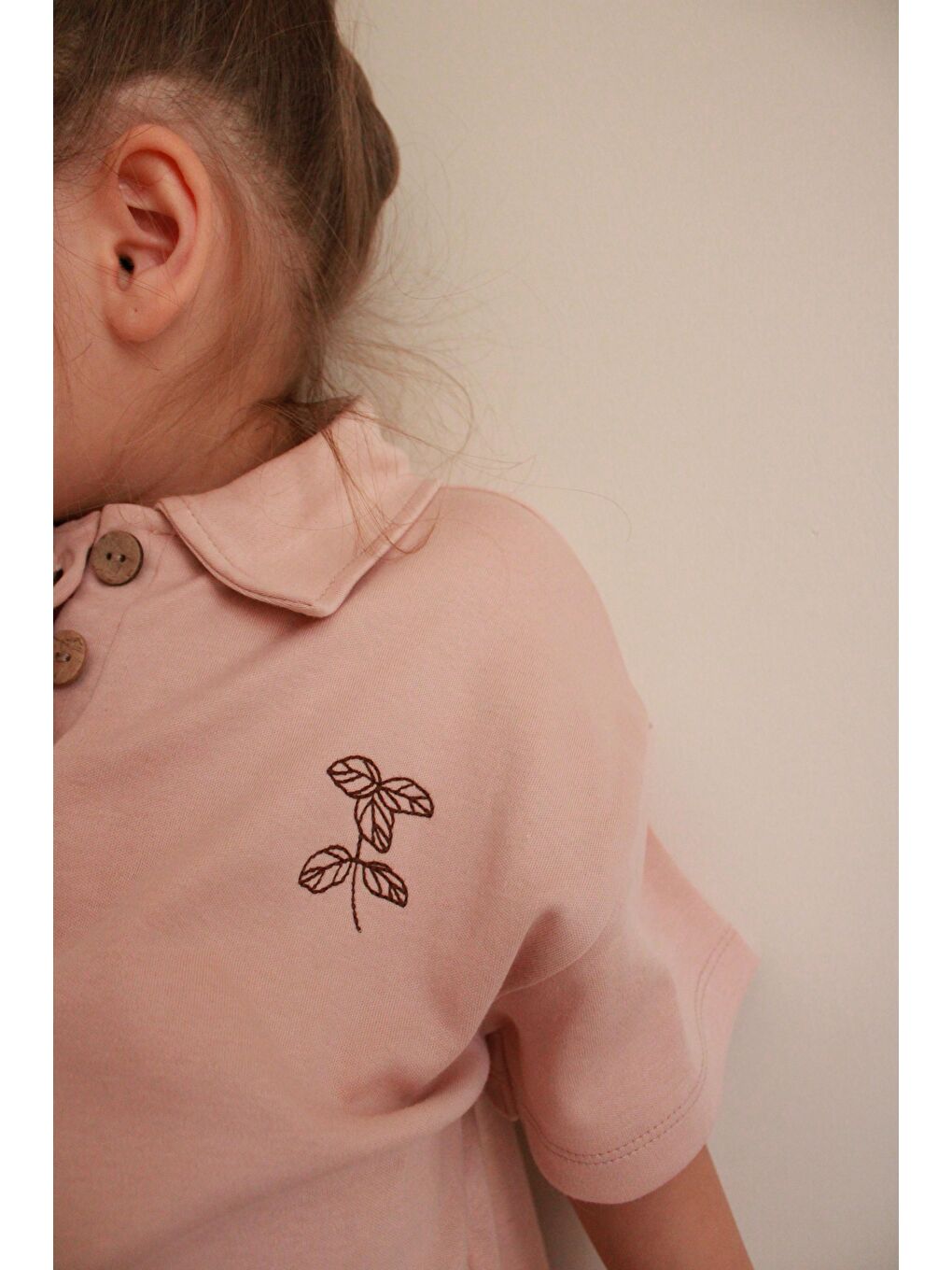 Bej Yaprak Nakışlı Polo Yaka Şortlu Takım-5