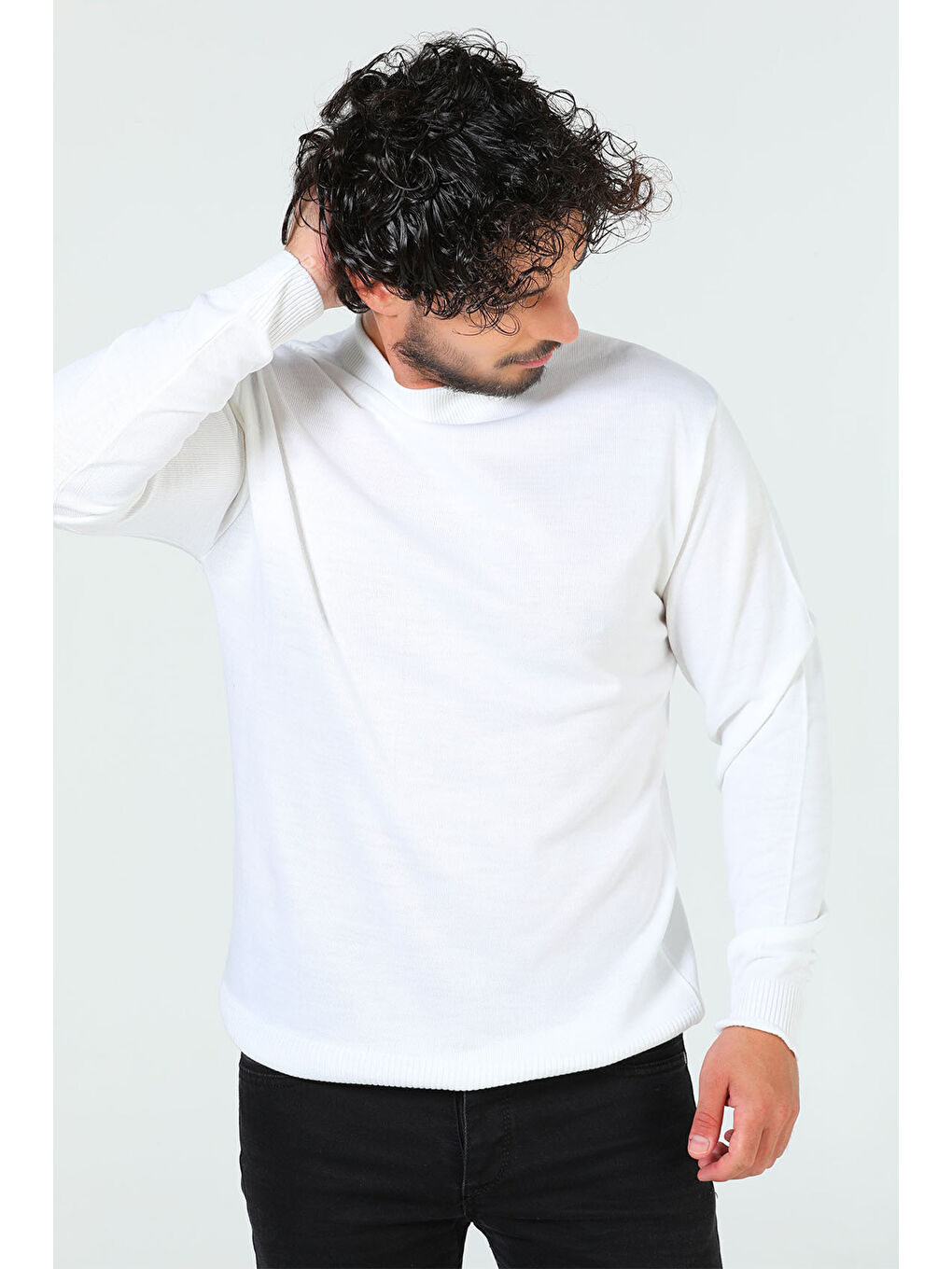 Ekru Erkek Yarım Balıkçı Yaka Triko Kazak