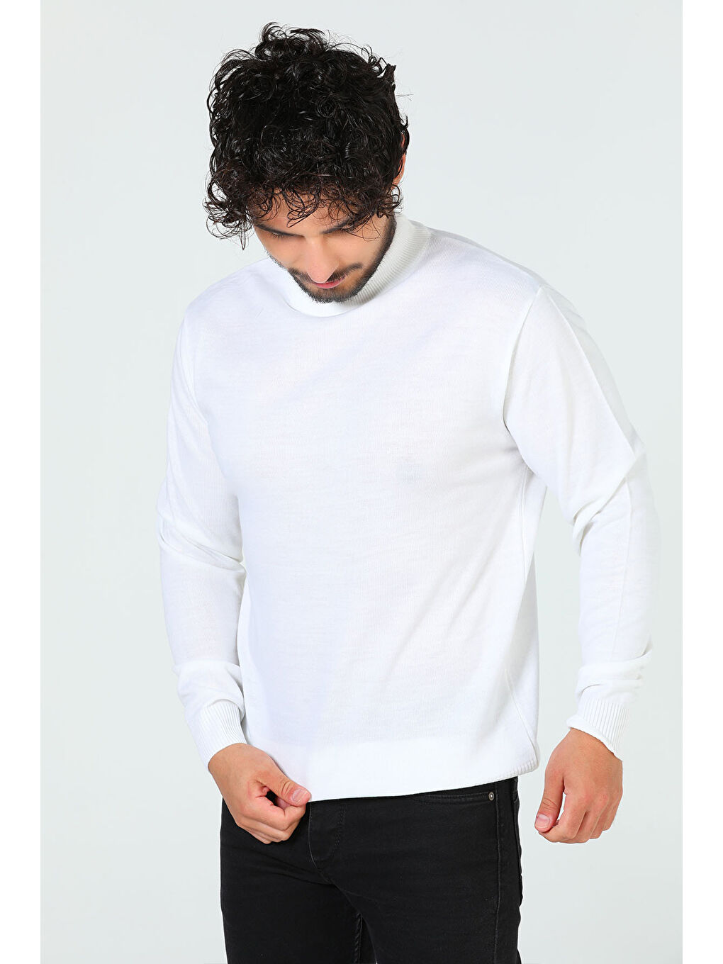 Ekru Erkek Yarım Balıkçı Yaka Triko Kazak-1