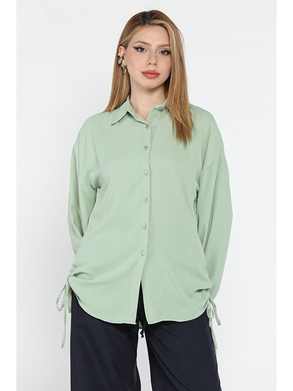 Yeşil Yan Büzgülü Bağcıklı Kadın Gömlek