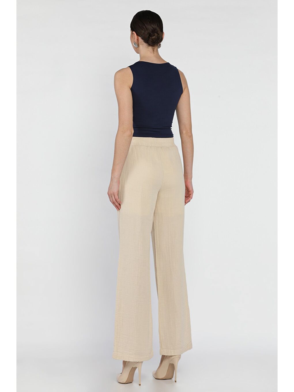 Bej Kadın Bel Lastikli Bol Paça Pantolon-2