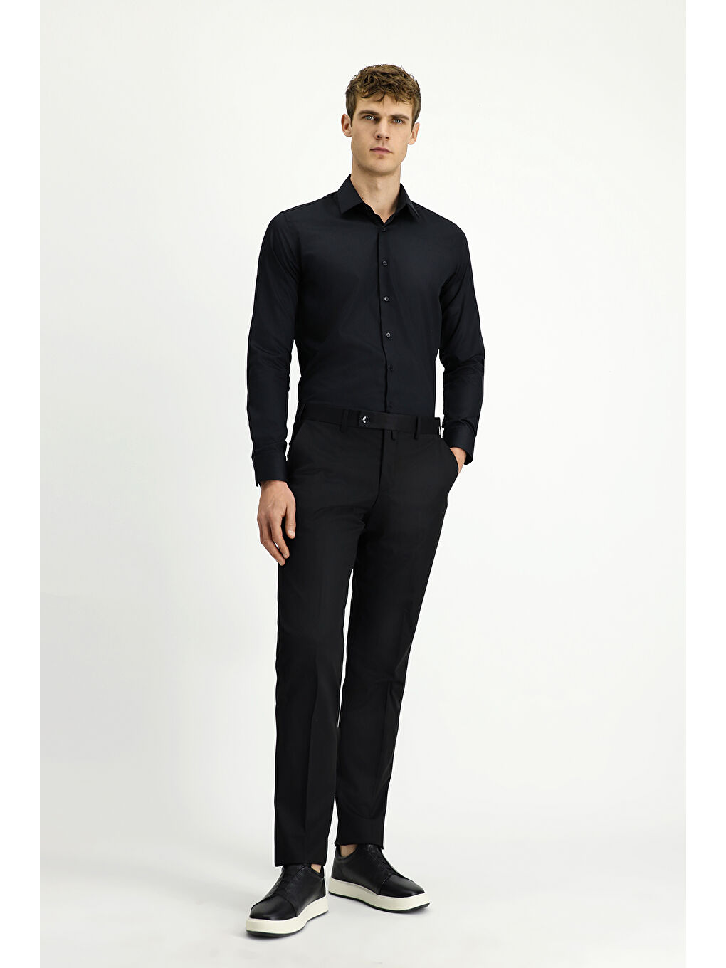 Siyah Regular Fit Klasik Kumaş Pantolon