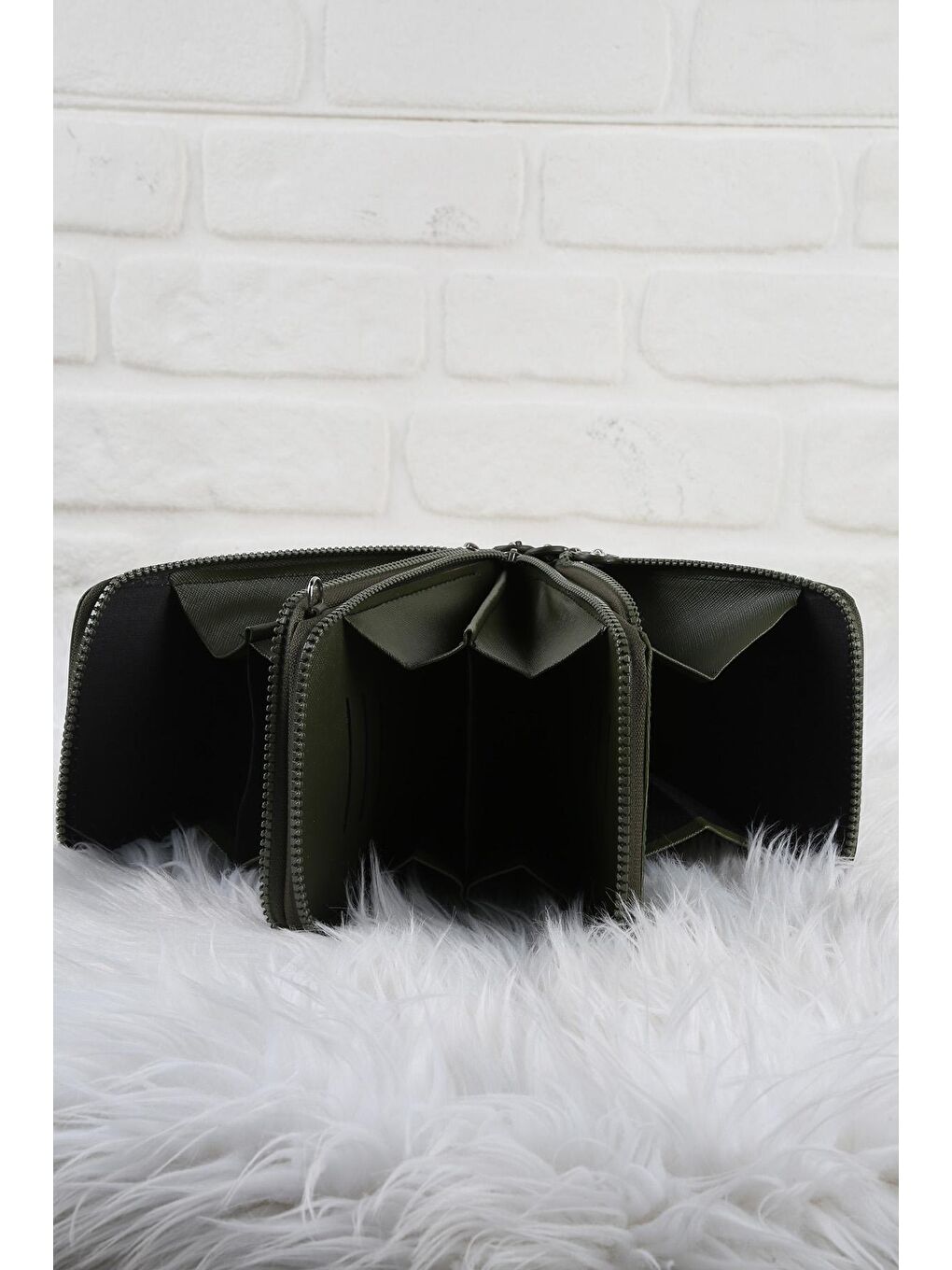 Haki Etiket Baskılı Cüzdan ve Telefon Çantası-2