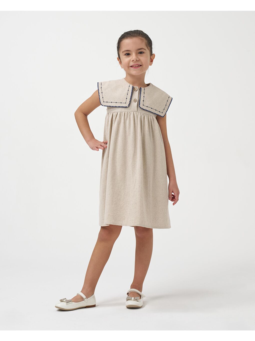 Kız Çocuk Keten Bej Nakışlı Geniş Yaka Elbise-2