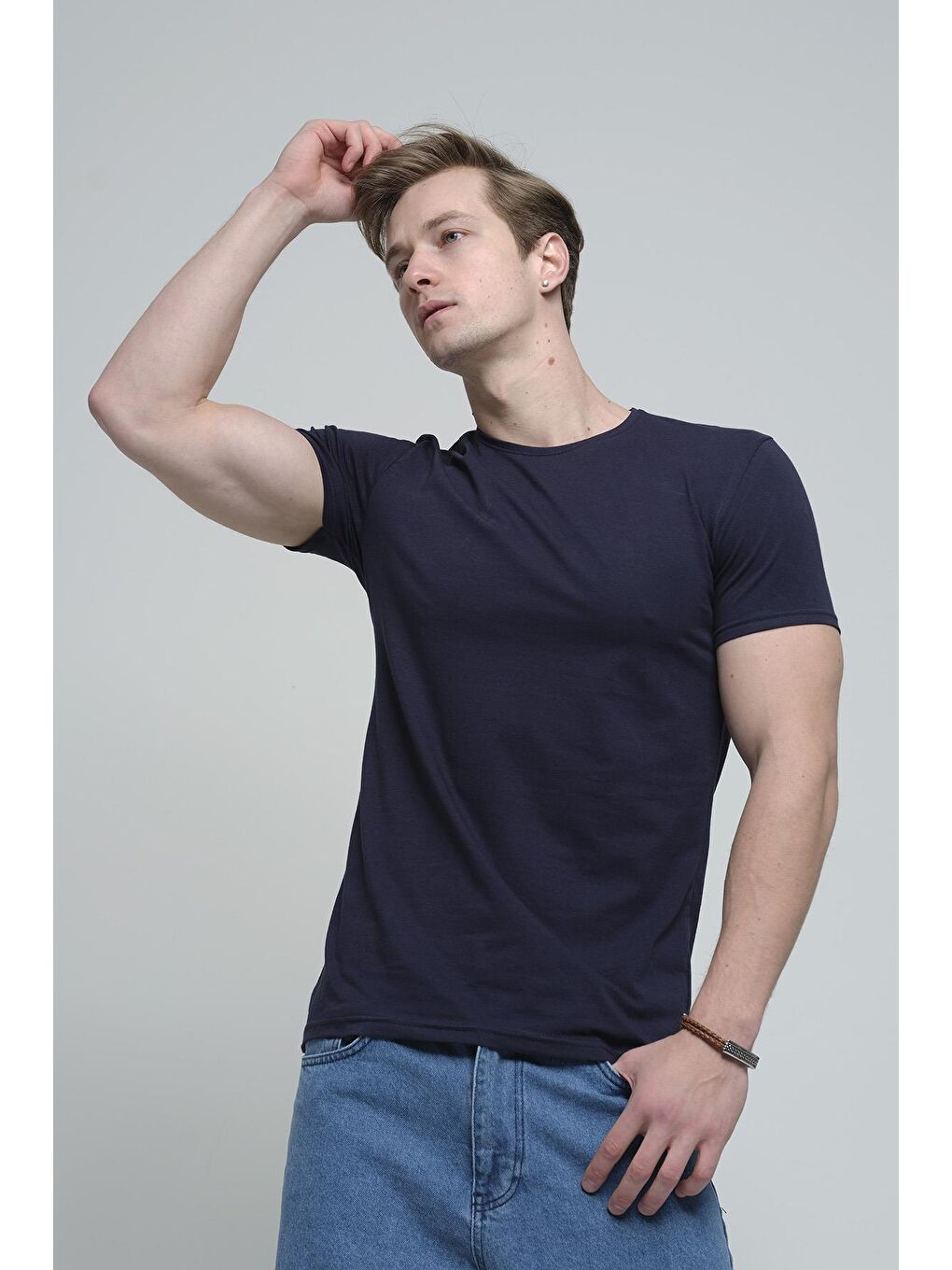 Lacivert Slim Fit Likralı Bisiklet Yaka Erkek Basic Tişört-1