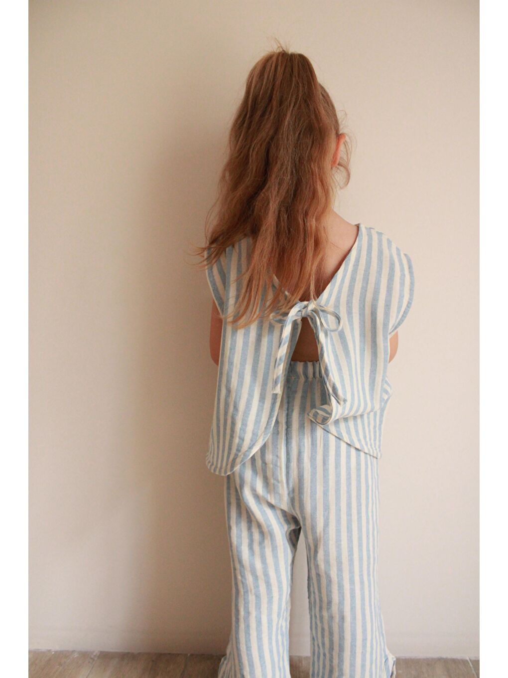 Mavi Çizgili Sırt Detaylı Müslin Takım-1