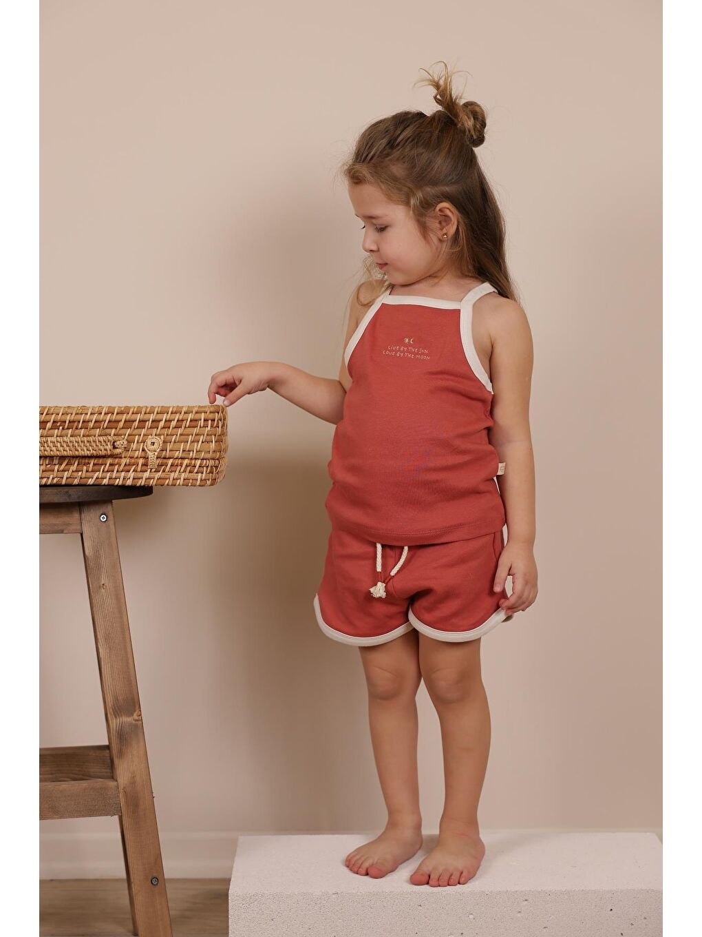 Koyu Turuncu Askılı Şortlu Takım-1