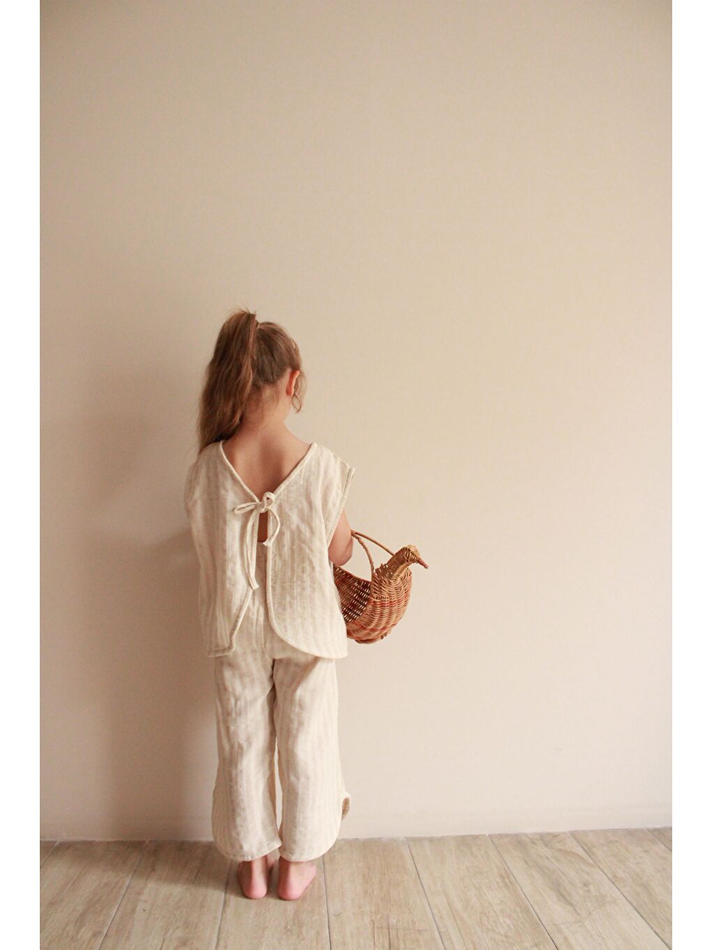 Bej Çizgili Sırt Detaylı Müslin Takım-1