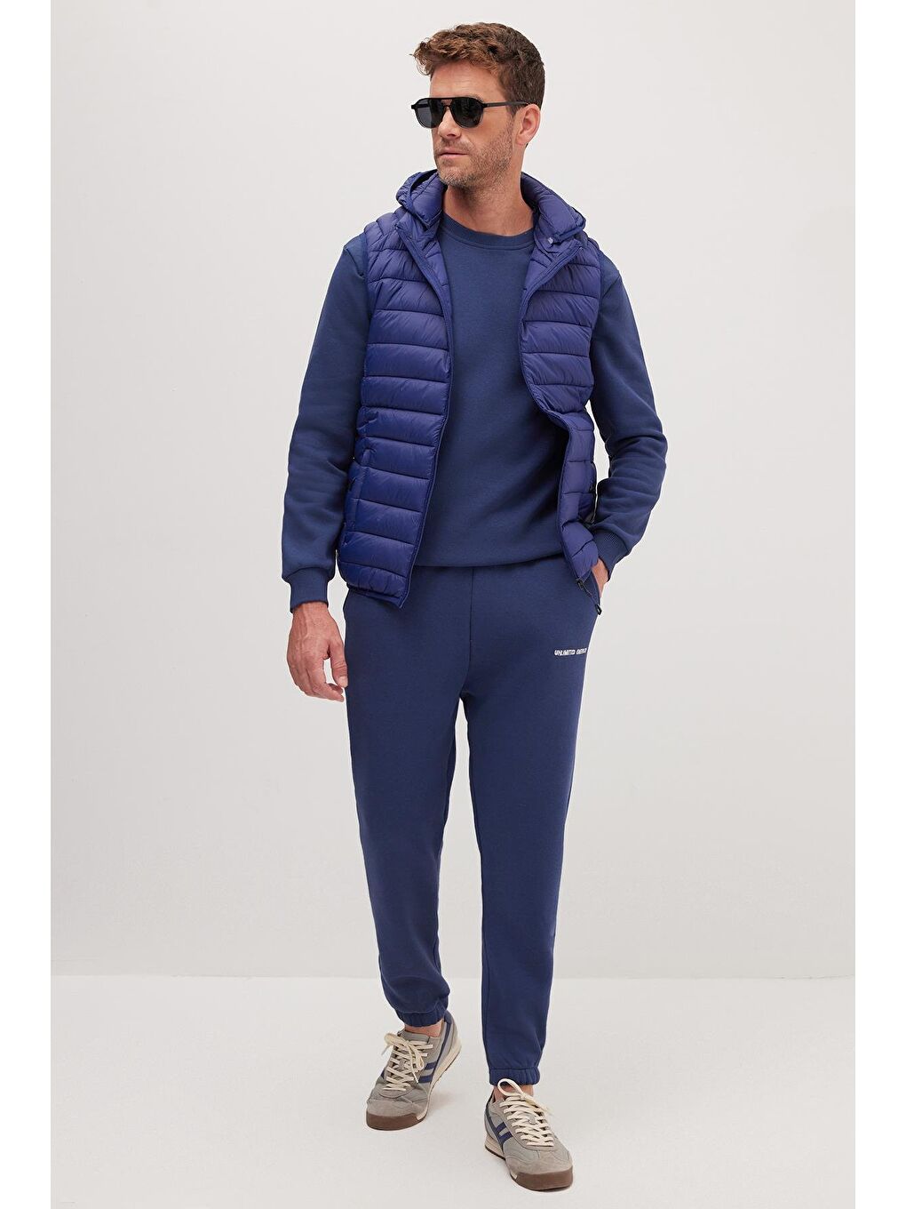 Erkek Relax Fit Rahat Kesim Sıfır Kol Kapüşonlu Çift Cepli Fermuarlı Sıcak Tutan Mavi Şişme Yelek-3