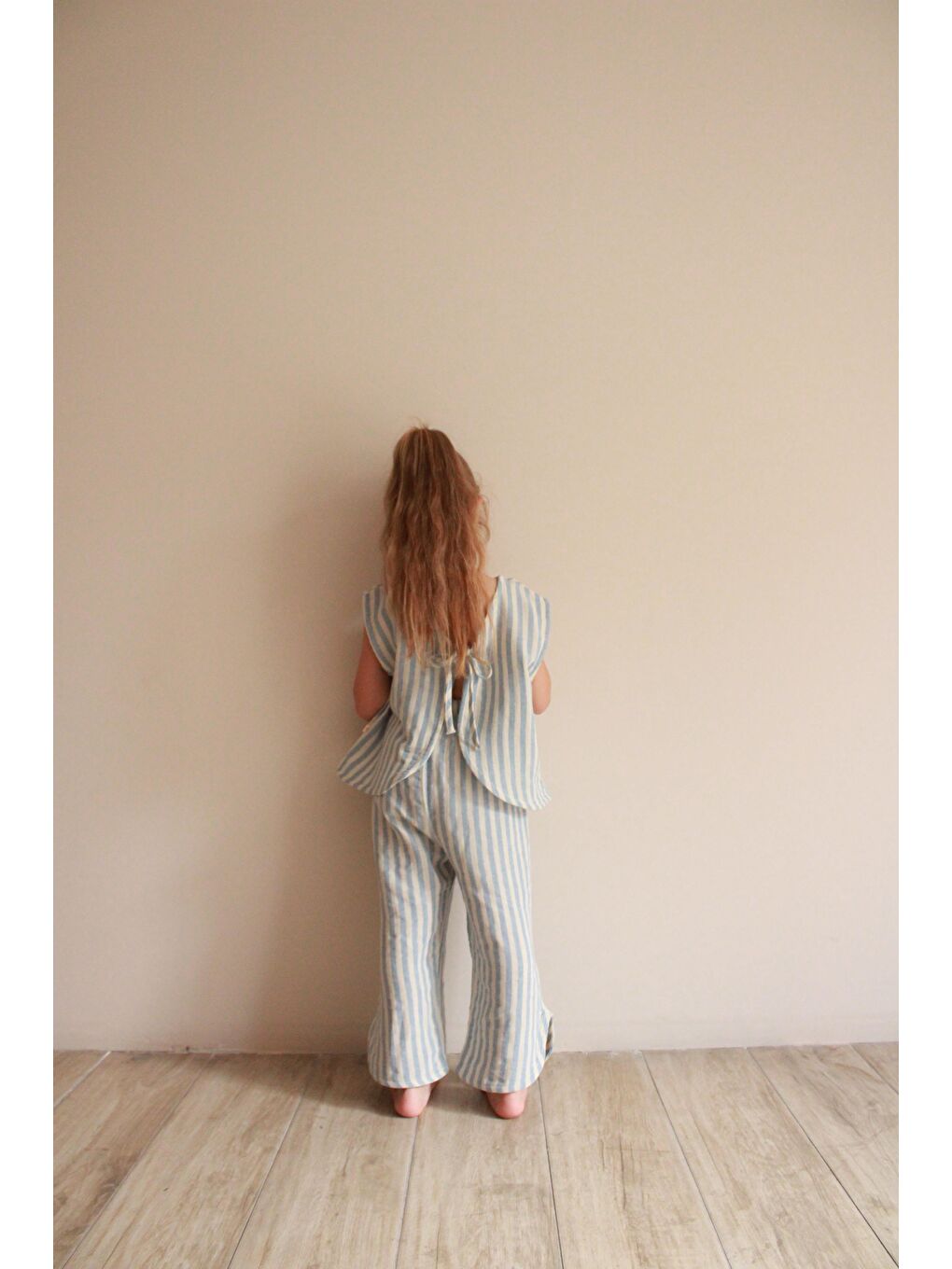 Mavi Çizgili Sırt Detaylı Müslin Takım-4