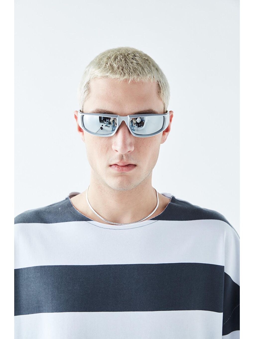 Gri Dijital Baskılı Şeritli %100 Pamuk Oversize Tişört Füme-4