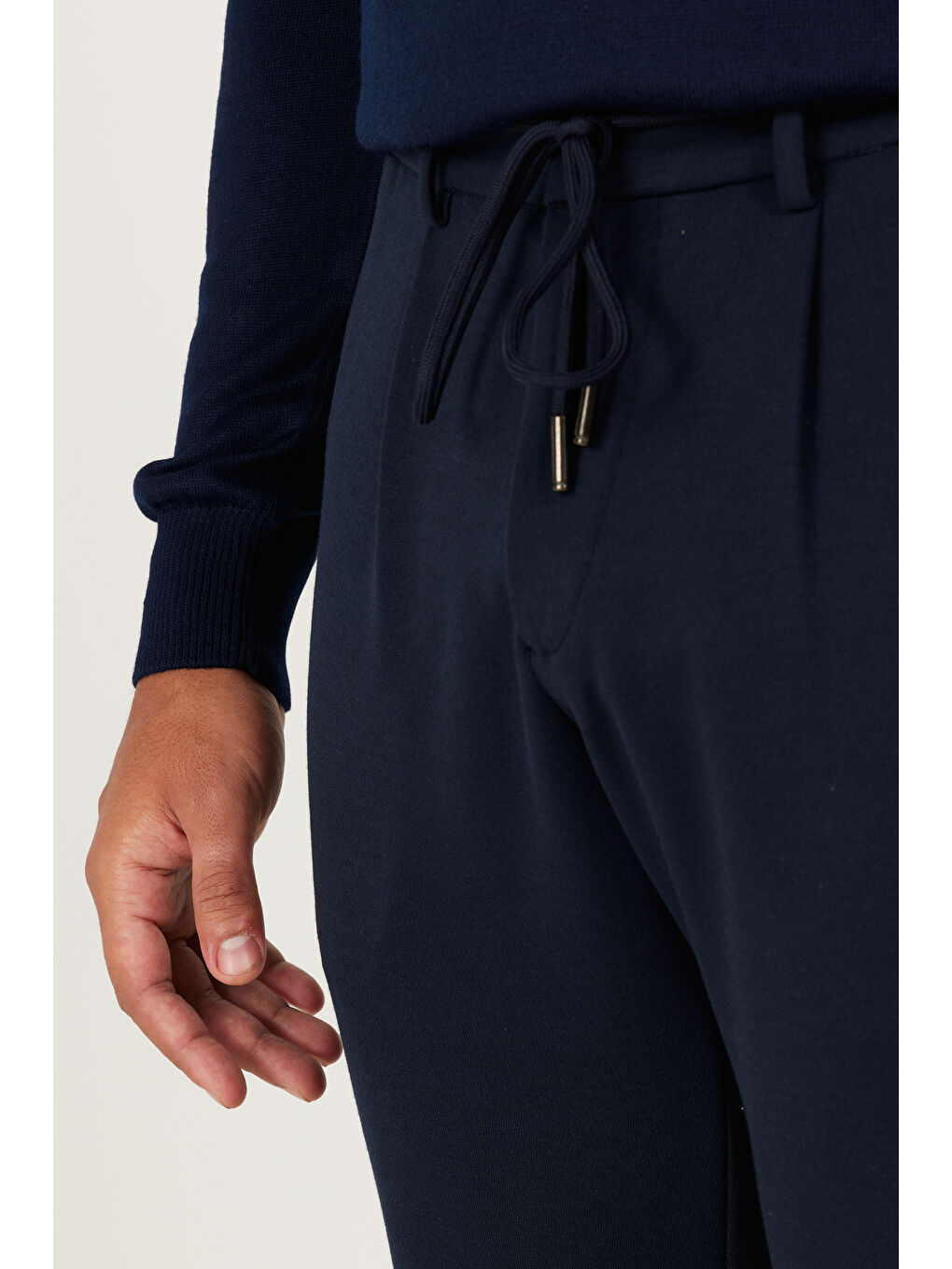 Erkek Siyah Slim Fit Dar Kesim Beli Bağlamalı Esnek Pantolon-3