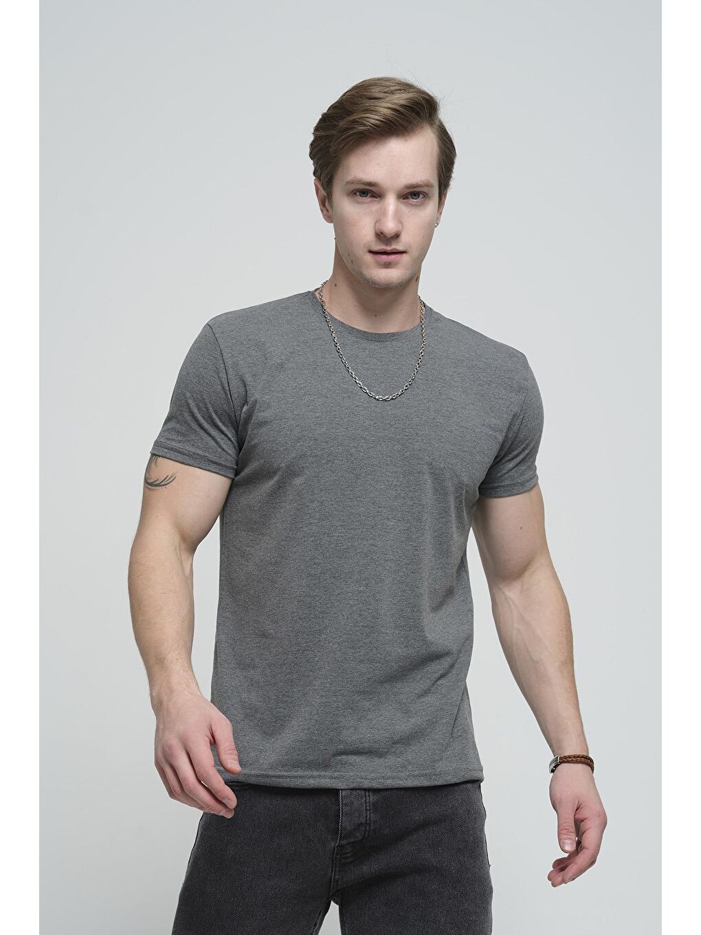 Gri Slim Fit Likralı Bisiklet Yaka Erkek Basic Tişört