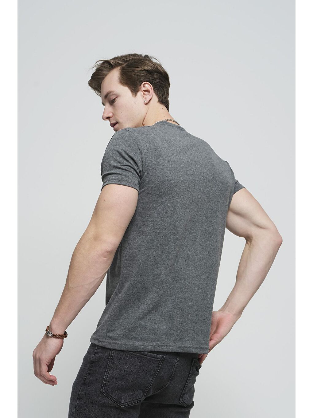 Gri Slim Fit Likralı Bisiklet Yaka Erkek Basic Tişört-1