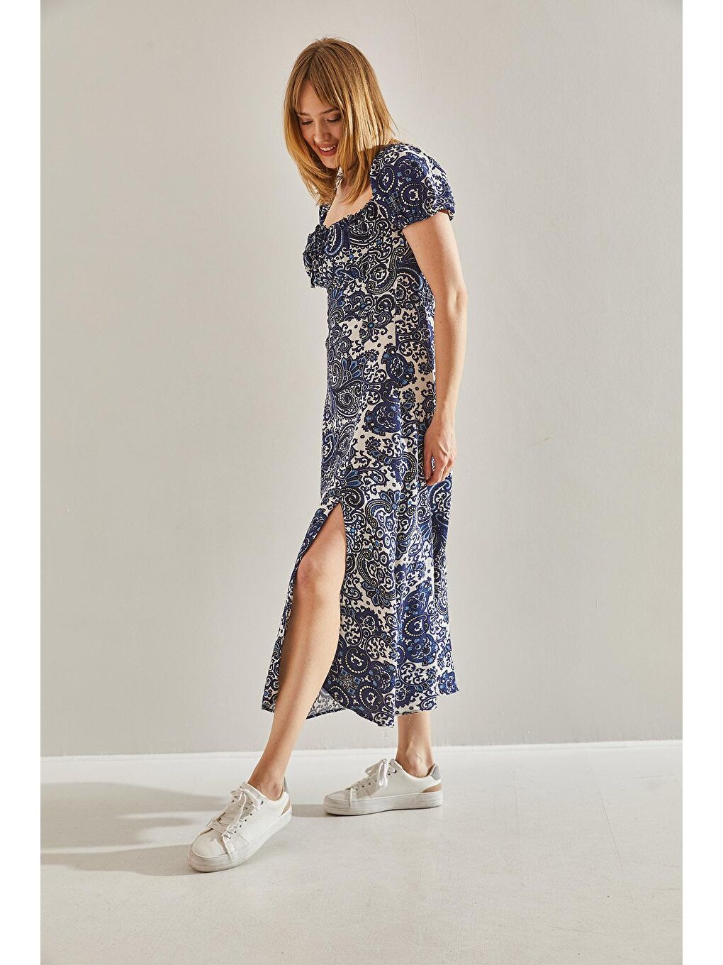 Mavi Kadın Bağlama Yakalı Yırtmaç Detaylı Gizli Fermuarlı Elbise-4