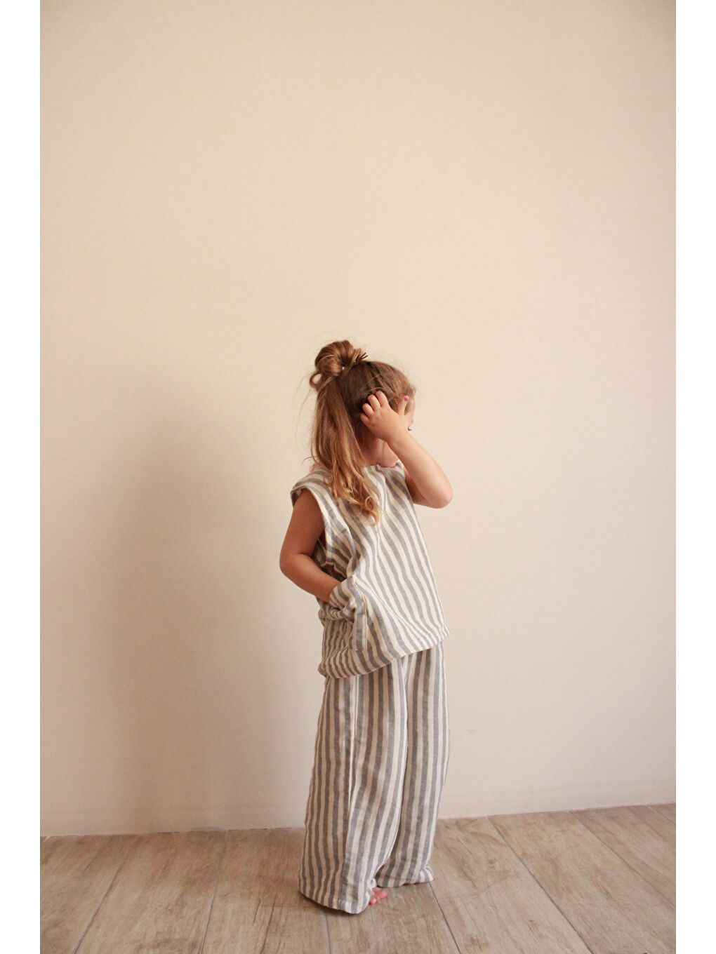 Gri Çizgili Asimetrik Cepli Müslin Takım-7