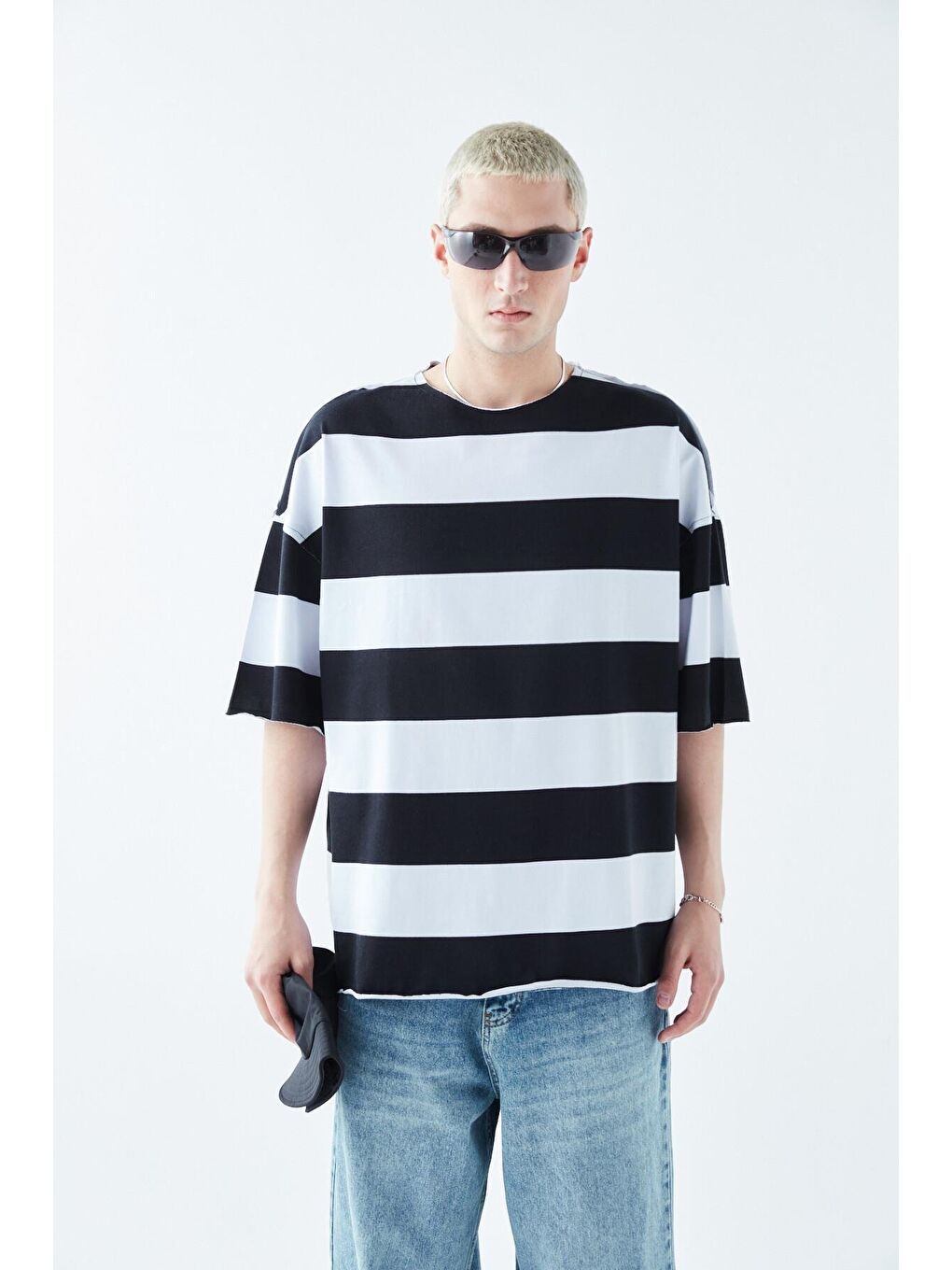 Dijital Baskılı Şeritli %100 Pamuk Oversize Tişört Siyah-5