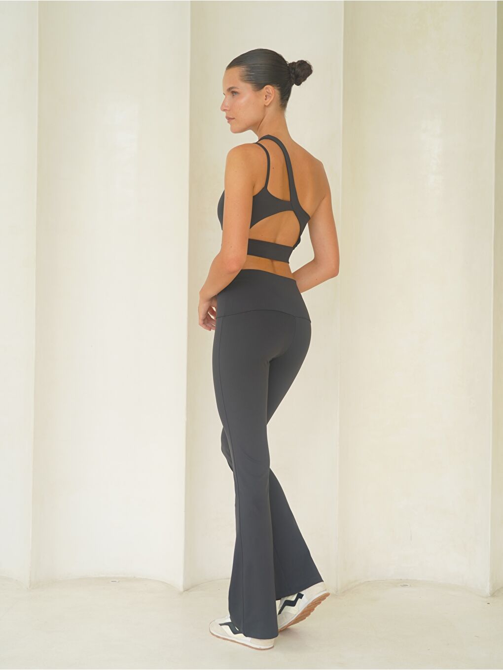 Asana Omuz Detay Spor Antrasit Crop-4