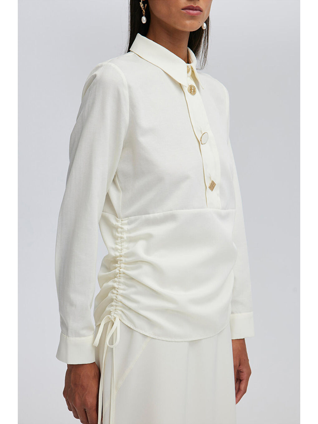 Ekru Beli Büzgülü Bluz-4