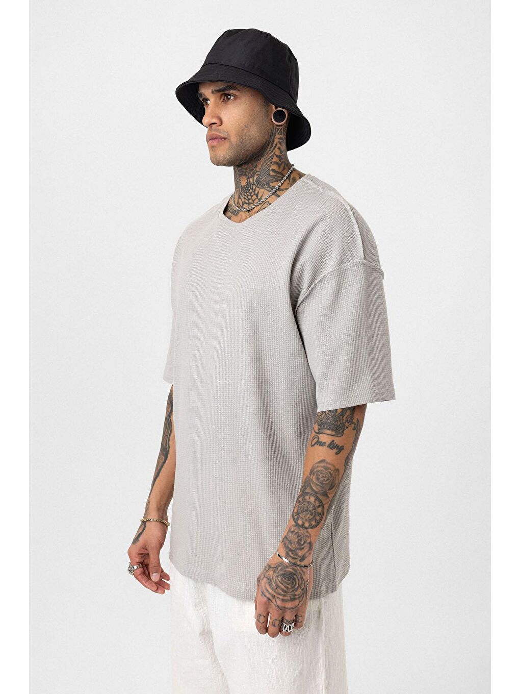 Arka Yazı Baskılı Oversize Triko Tişört Gri-2