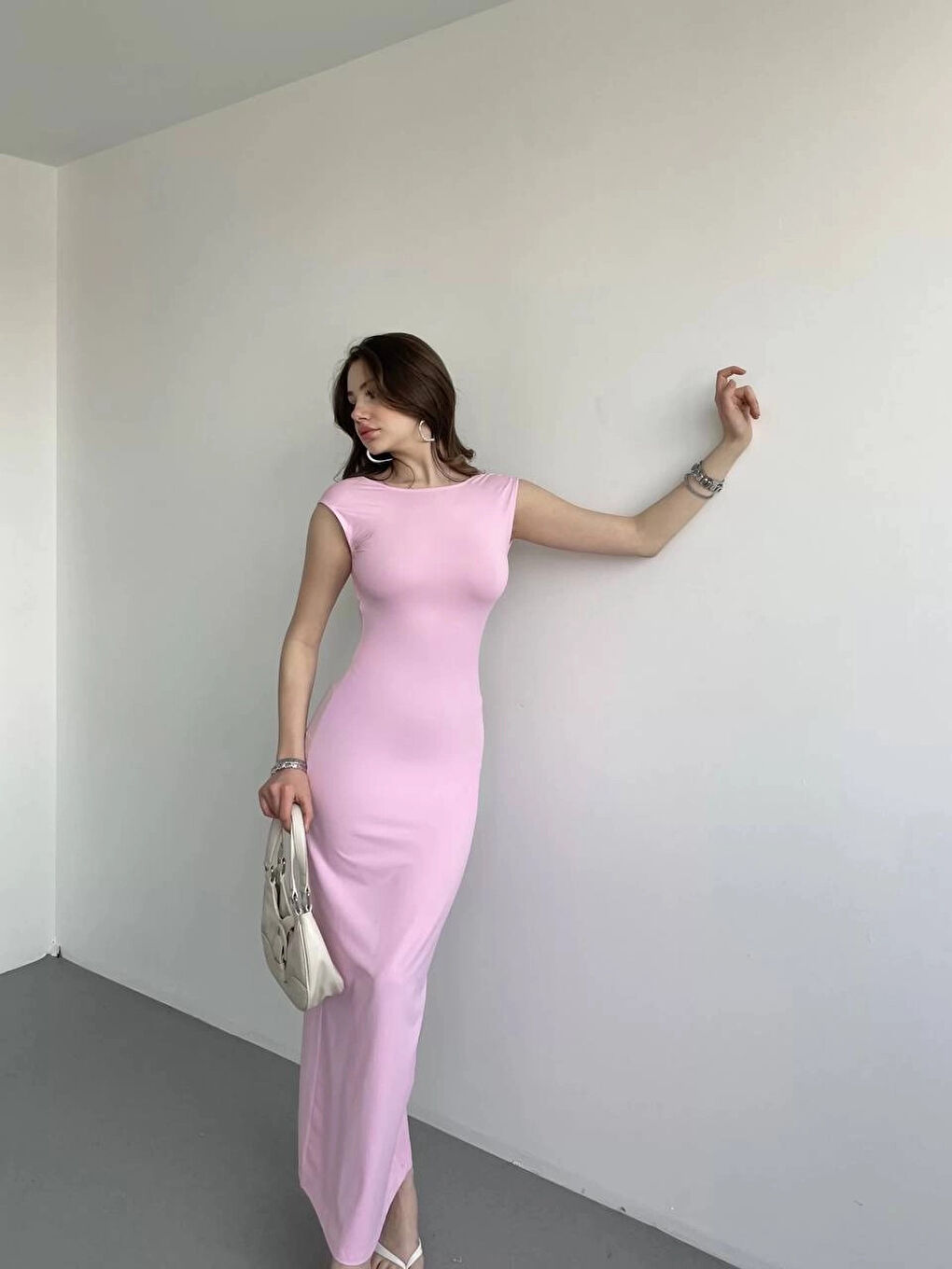 Kadın Pembe Sırt Dekolteli Yumuşak Dokulu Elbise HZL25S-ZK13321-1