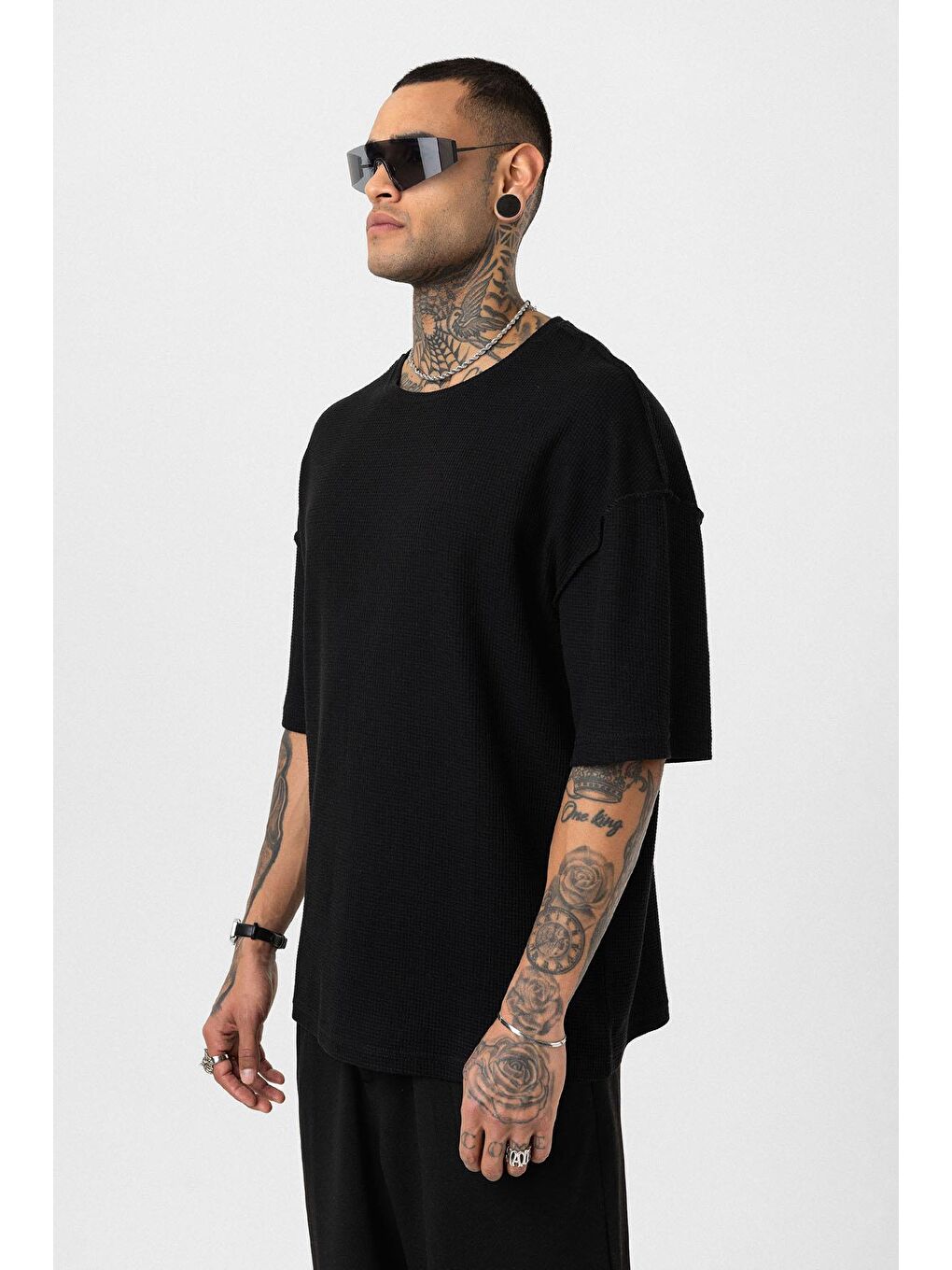 Arka Yazı Baskılı Oversize Triko Tişört Siyah-3