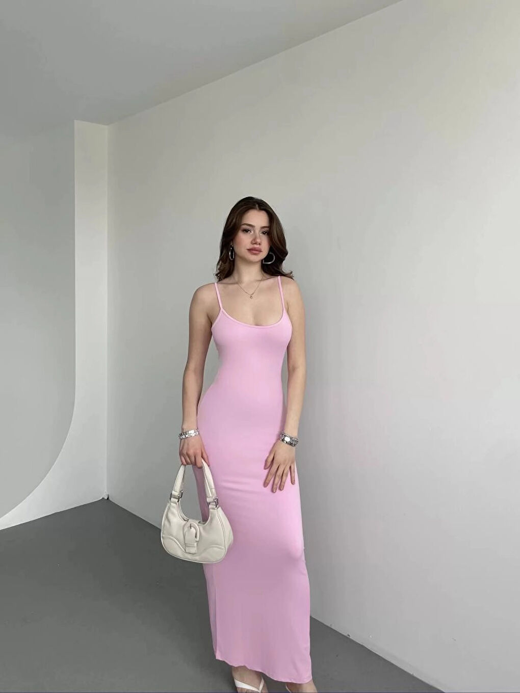 Kadın Pembe Sırtı Açık Yumuşak Dokulu Elbise HZL25S-ZK13281