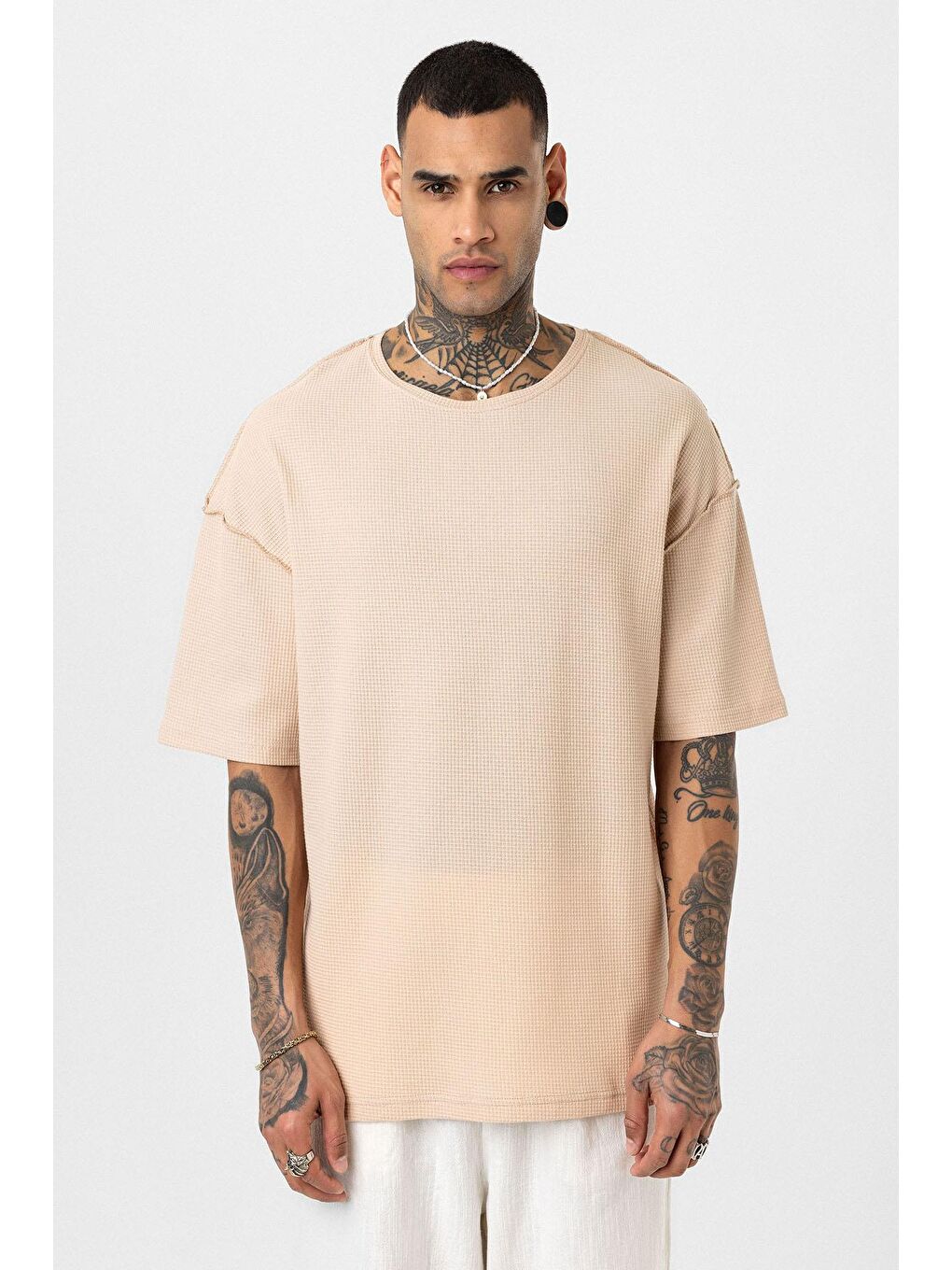 Arka Yazı Baskılı Oversize Triko Tişört Bej-2
