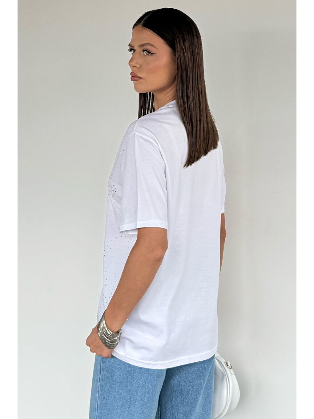 Beyaz Kadın Bisiklet Yaka Taş İşlemeli Tişört-3