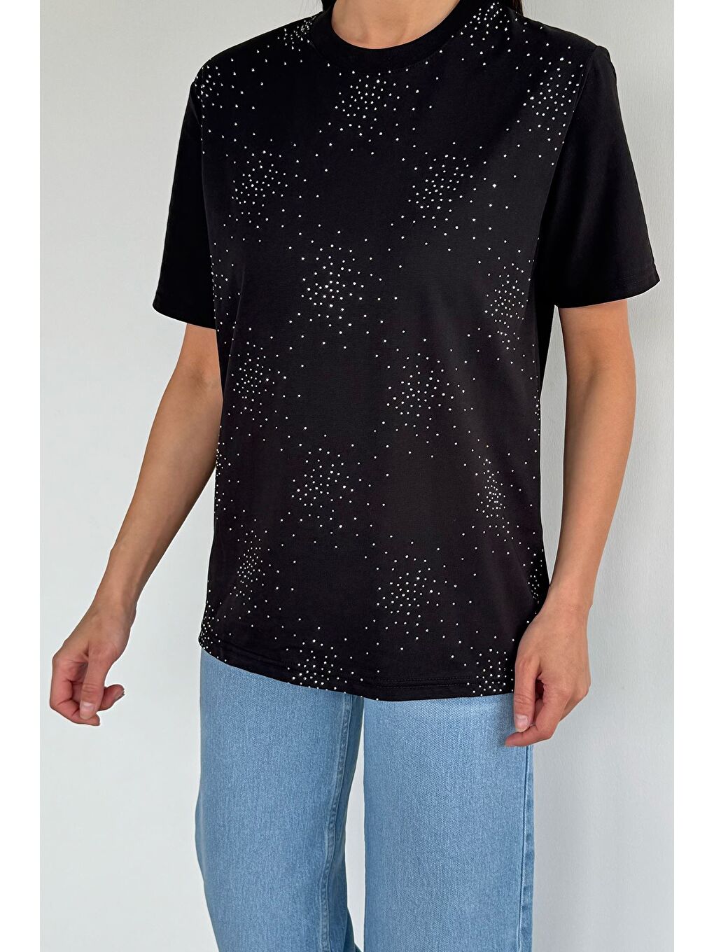 Siyah Kadın Bisiklet Yaka Taş İşlemeli Tişört-2