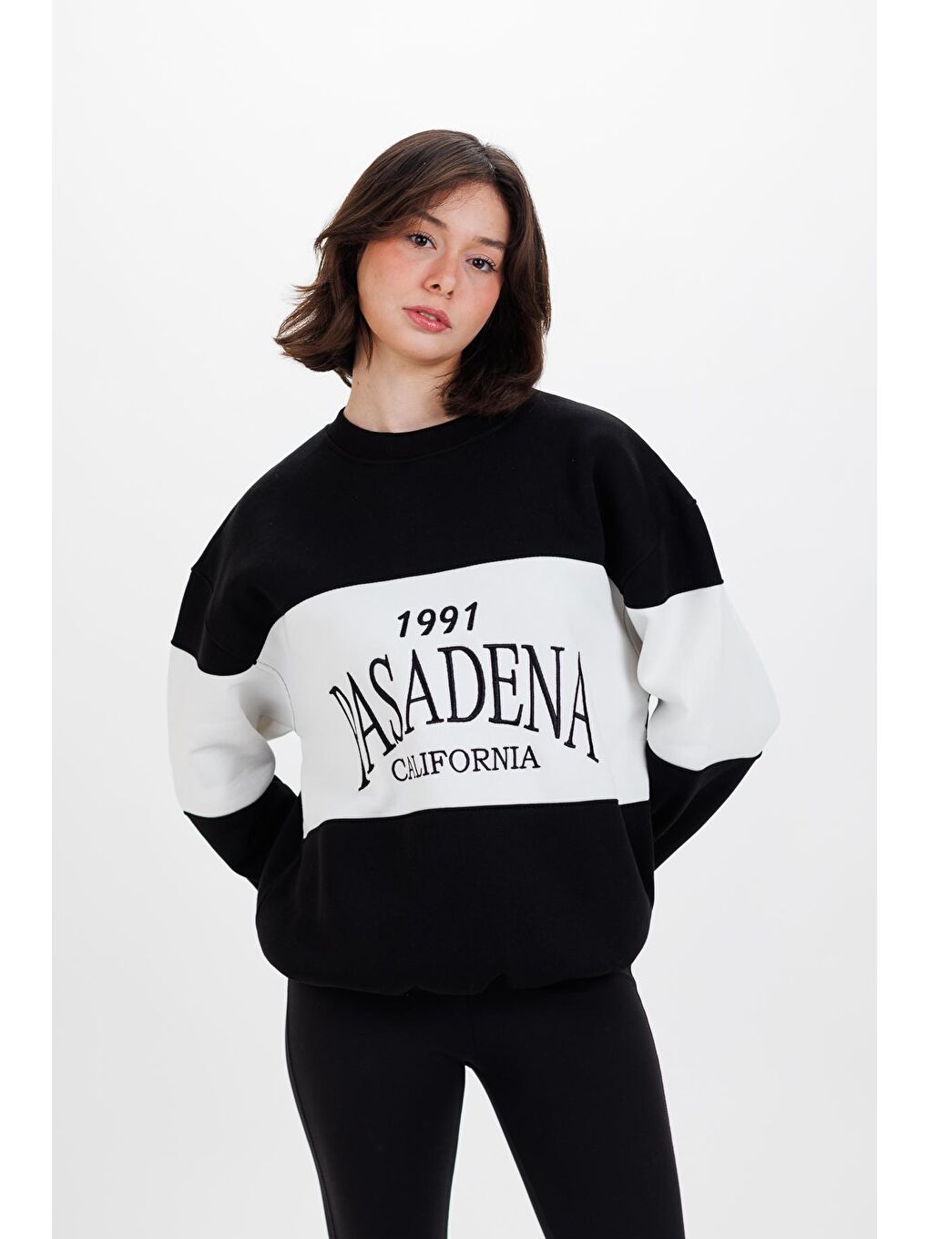 Ecrou Siyah Kadın Siyah Pasadena Nakışlı Oversize 3 İplik Sweat - 1