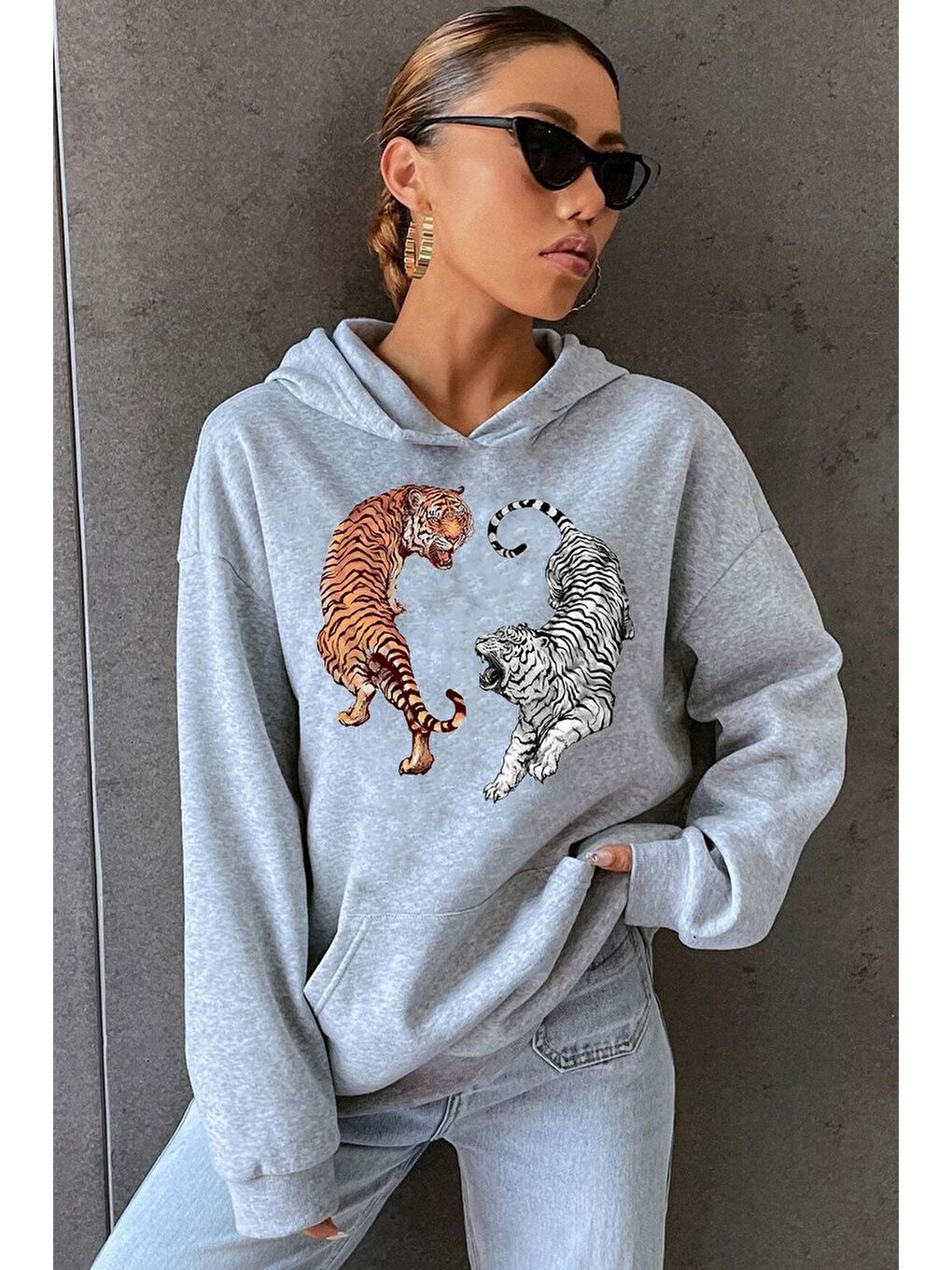 uyguntarz Gri Unisex Tiger Baskılı Sweatshirt