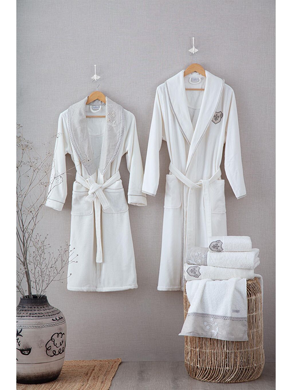 Ekru Ayliz Aile Bornoz  Seti %100 Organik Pamuk Nakışlı Krem/Krem - M/L-1