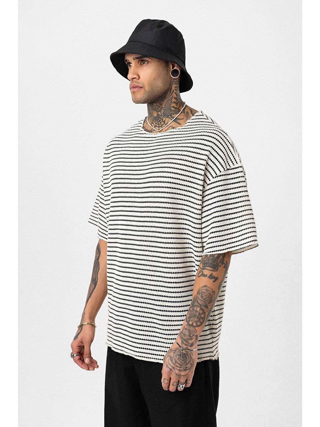 Çizgili Oversize Triko Tişört Siyah-2