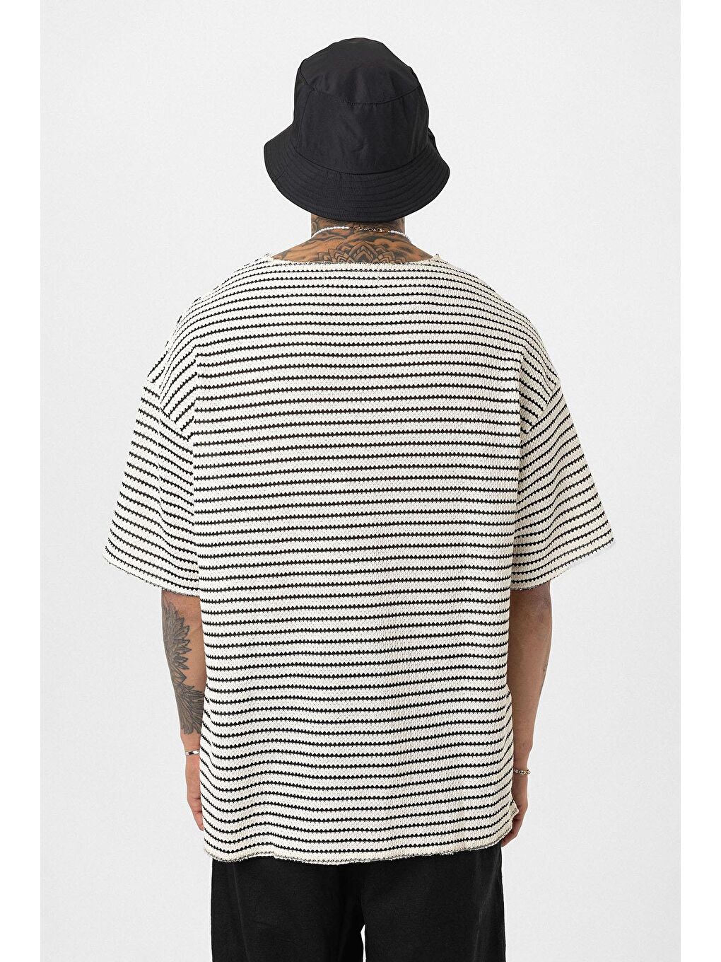Çizgili Oversize Triko Tişört Siyah-4